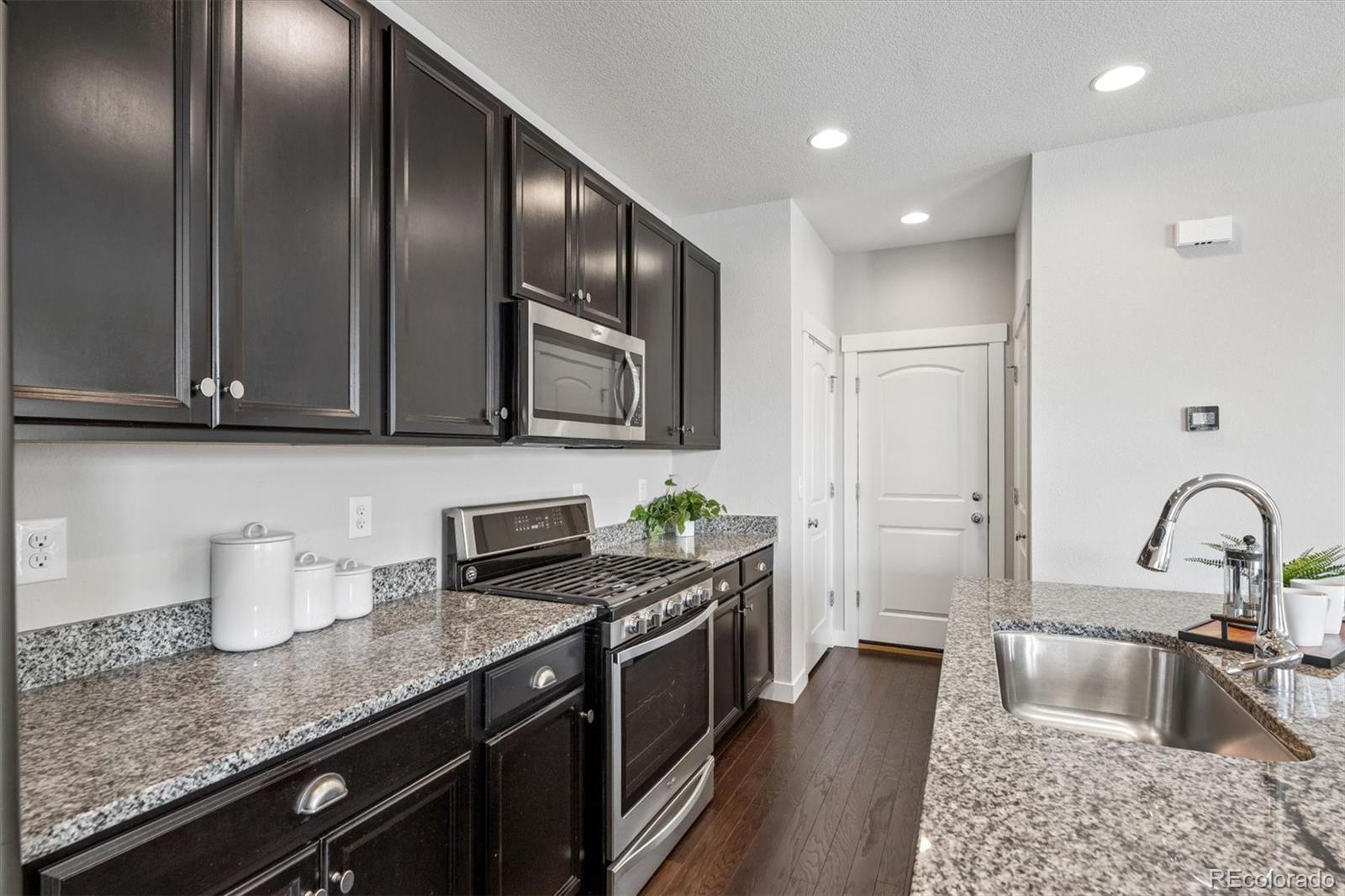 MLS Image #14 for 16424  alcott place,broomfield, Colorado