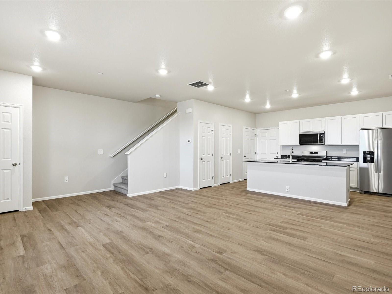 MLS Image #3 for 1596  riverplace drive,windsor, Colorado