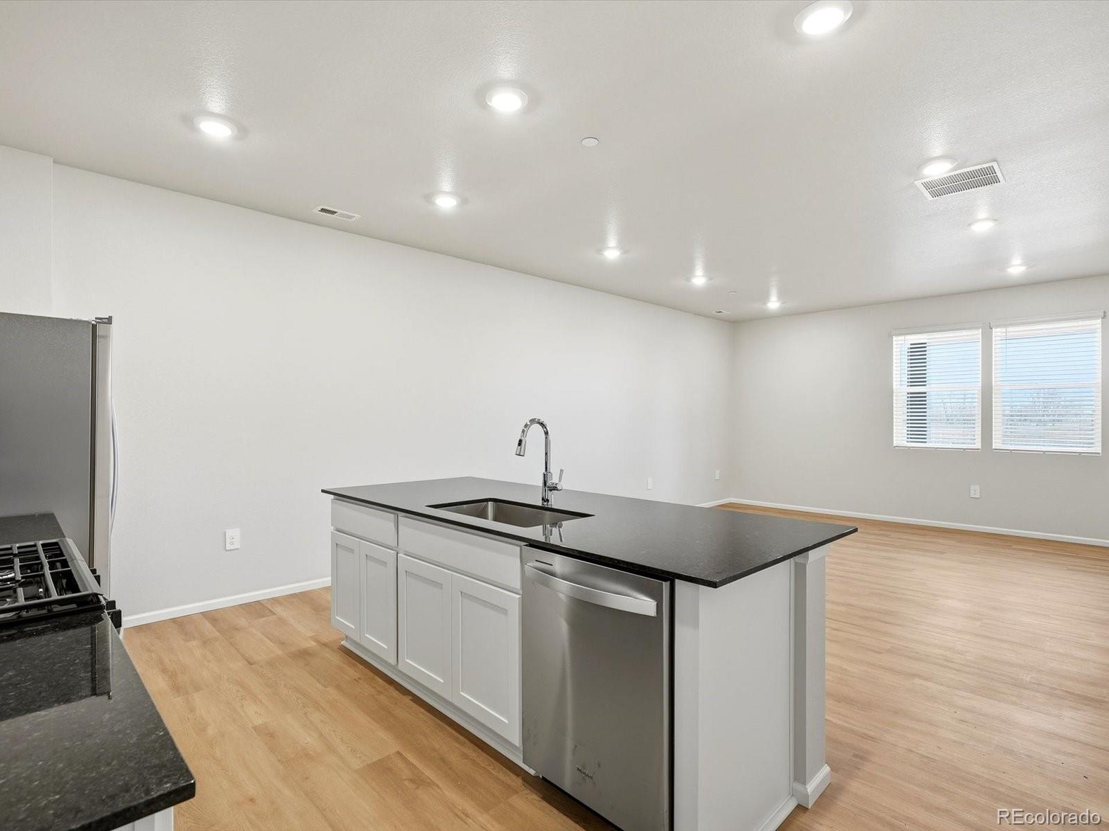 MLS Image #9 for 1596  riverplace drive,windsor, Colorado