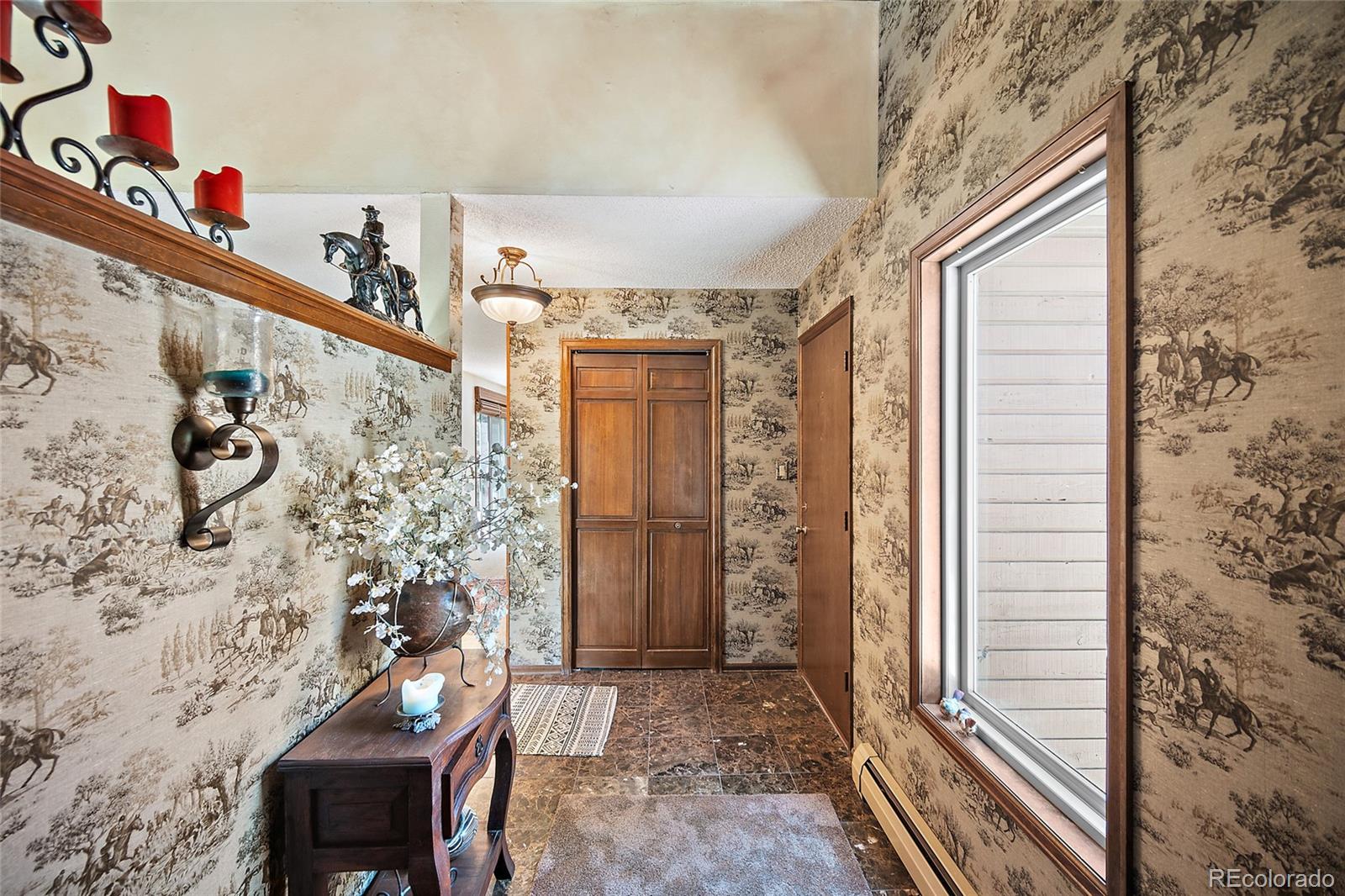 MLS Image #3 for 6030  castlewood lane,colorado springs, Colorado