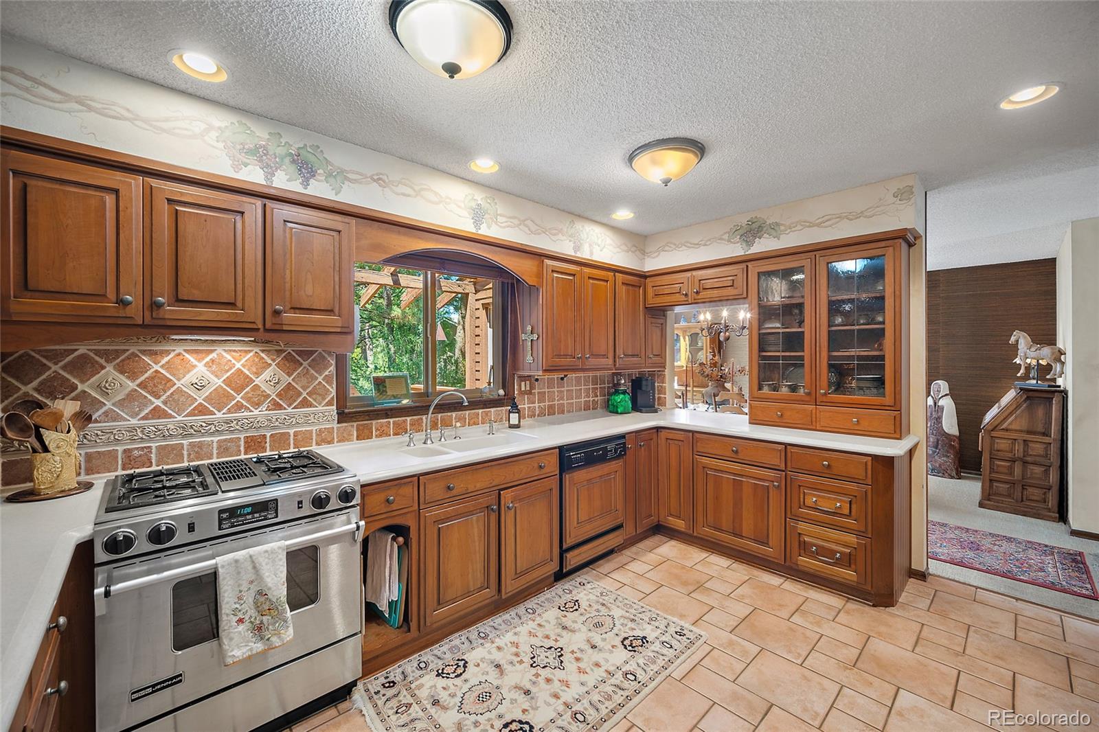 MLS Image #9 for 6030  castlewood lane,colorado springs, Colorado