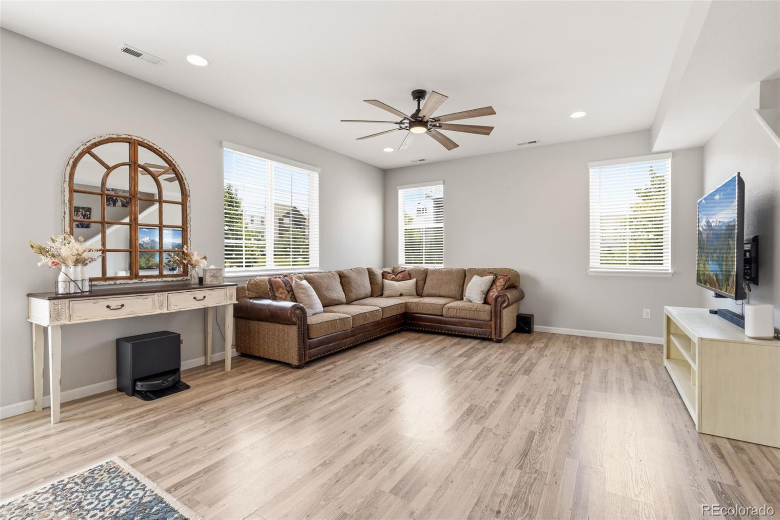 MLS Image #7 for 1811  branching canopy drive,windsor, Colorado