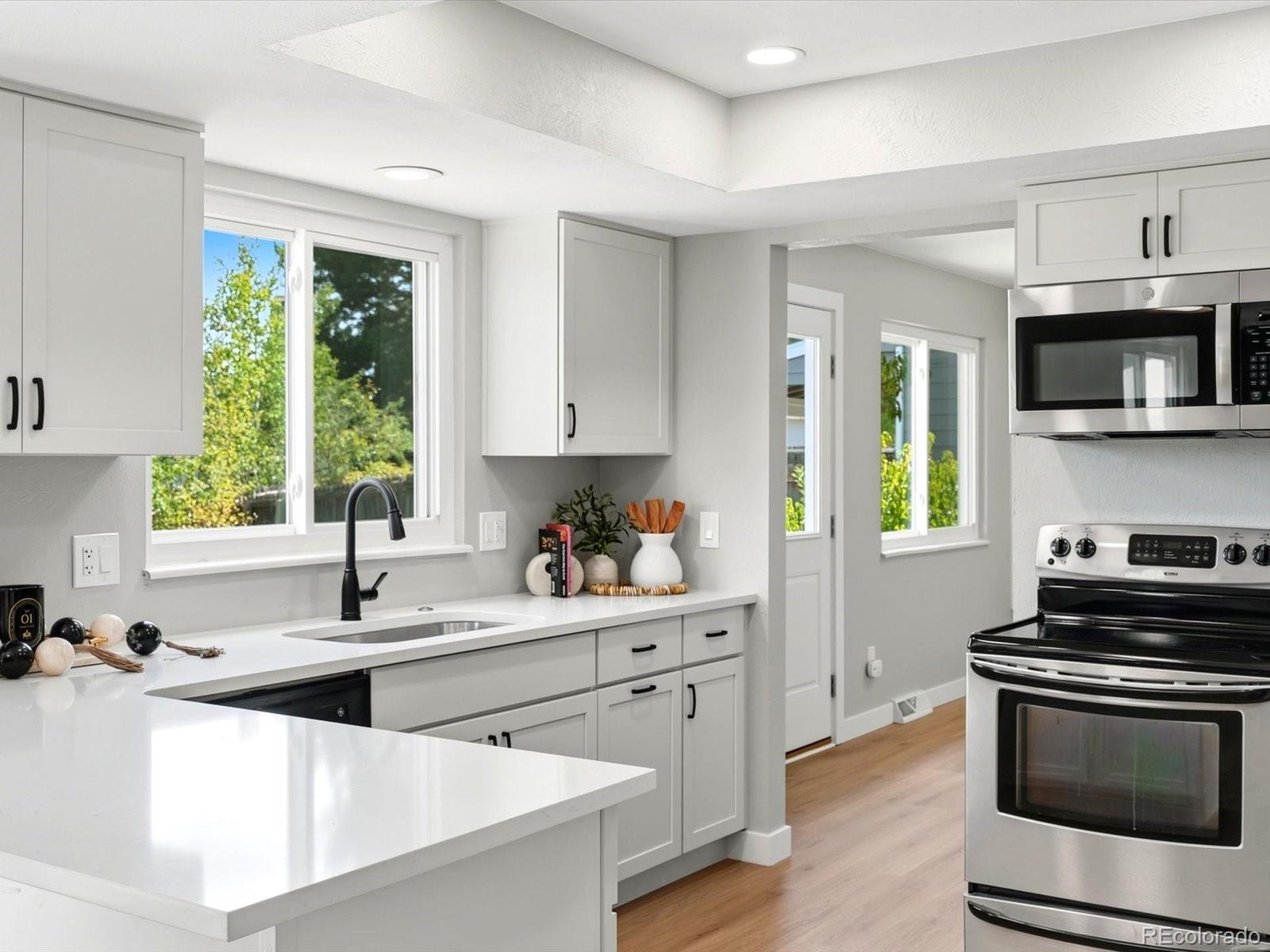 MLS Image #11 for 3740 s walden street,aurora, Colorado