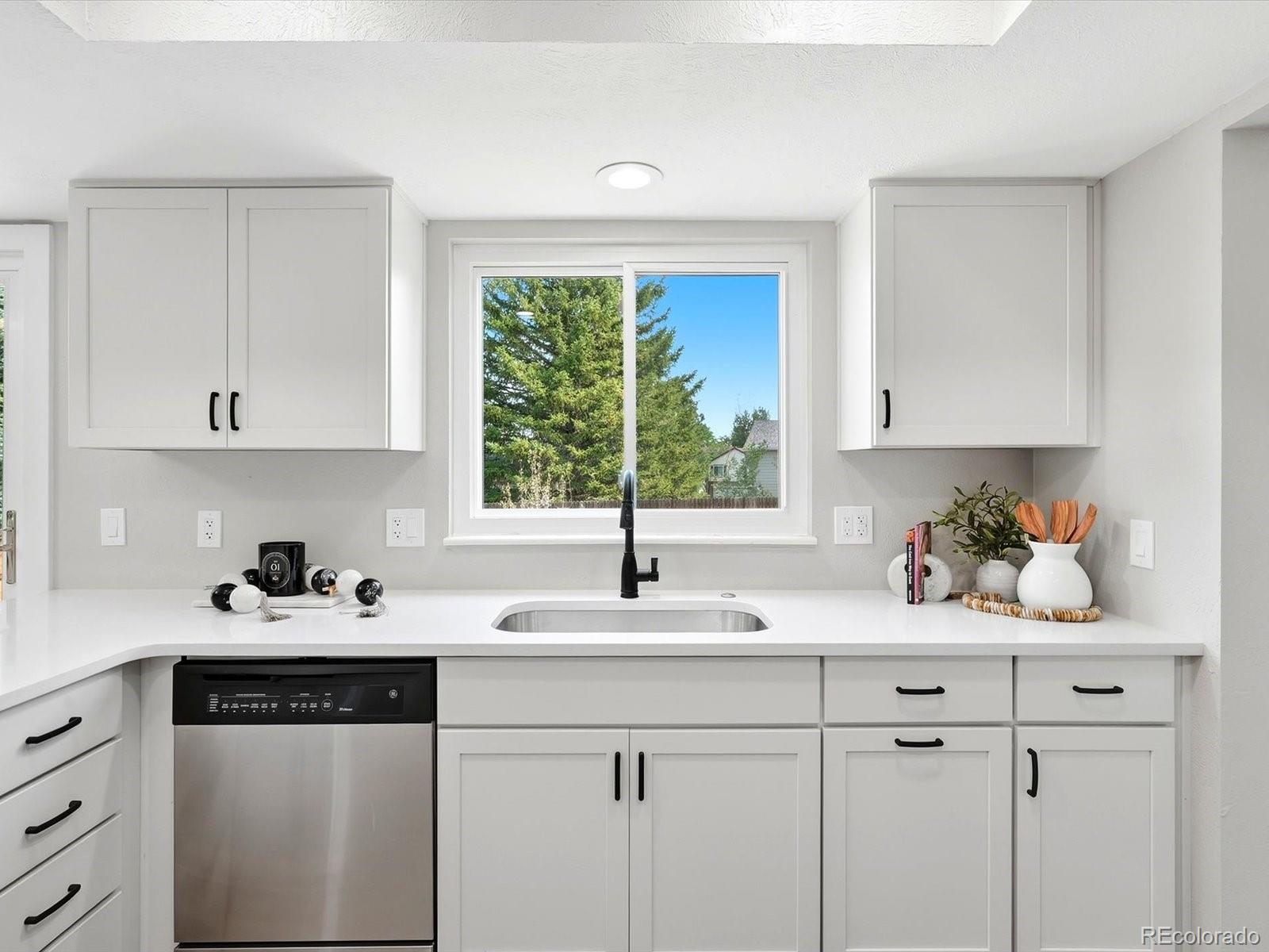 MLS Image #16 for 3740 s walden street,aurora, Colorado