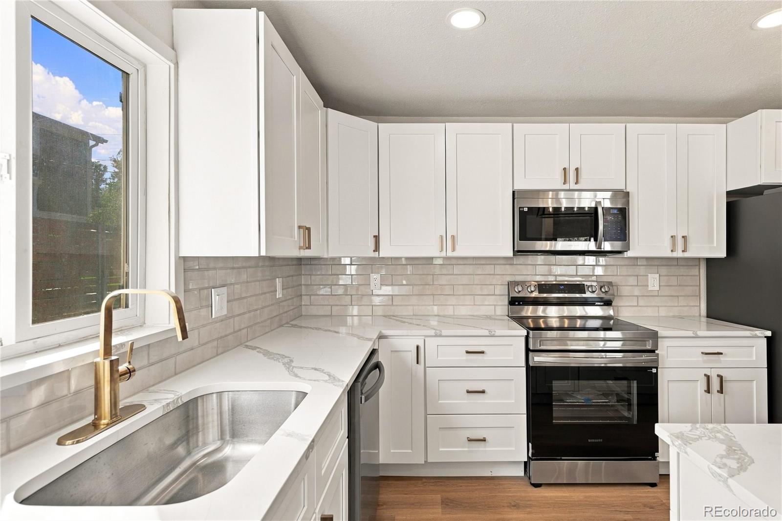 MLS Image #3 for 3413 s eudora street,denver, Colorado