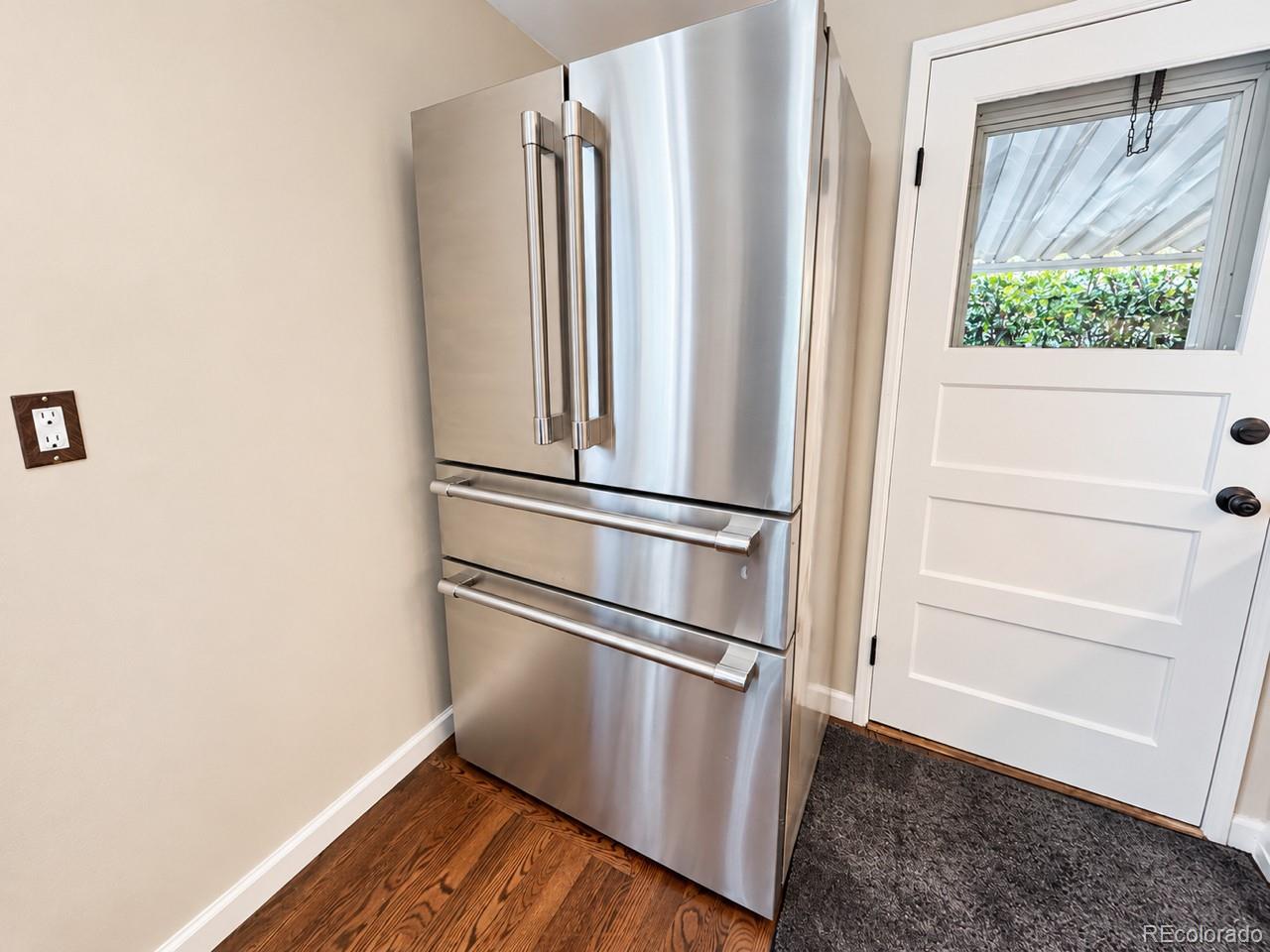 MLS Image #5 for 4055 s hazel court,englewood, Colorado