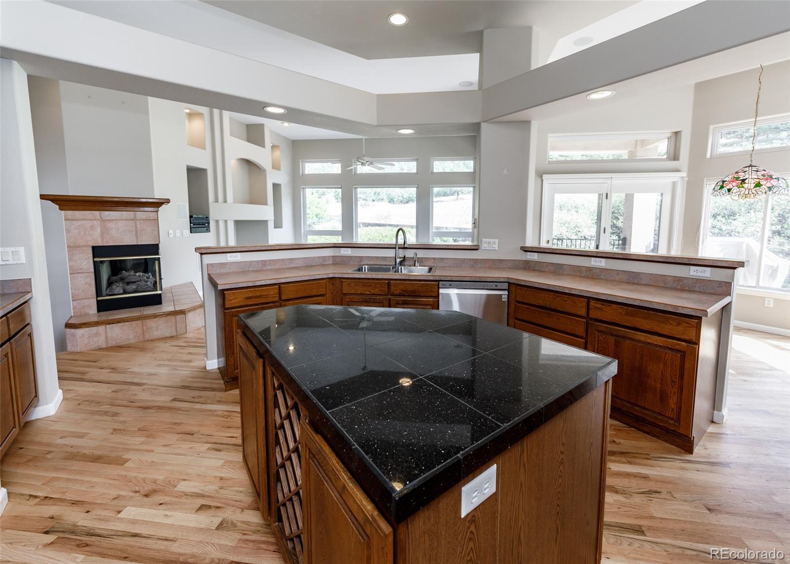 MLS Image #14 for 2370  pinhigh court,colorado springs, Colorado