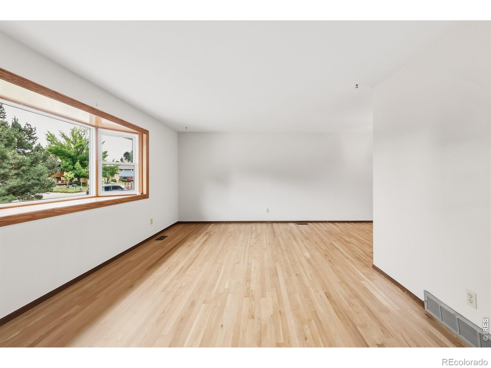 MLS Image #4 for 1323 s sherman street,longmont, Colorado