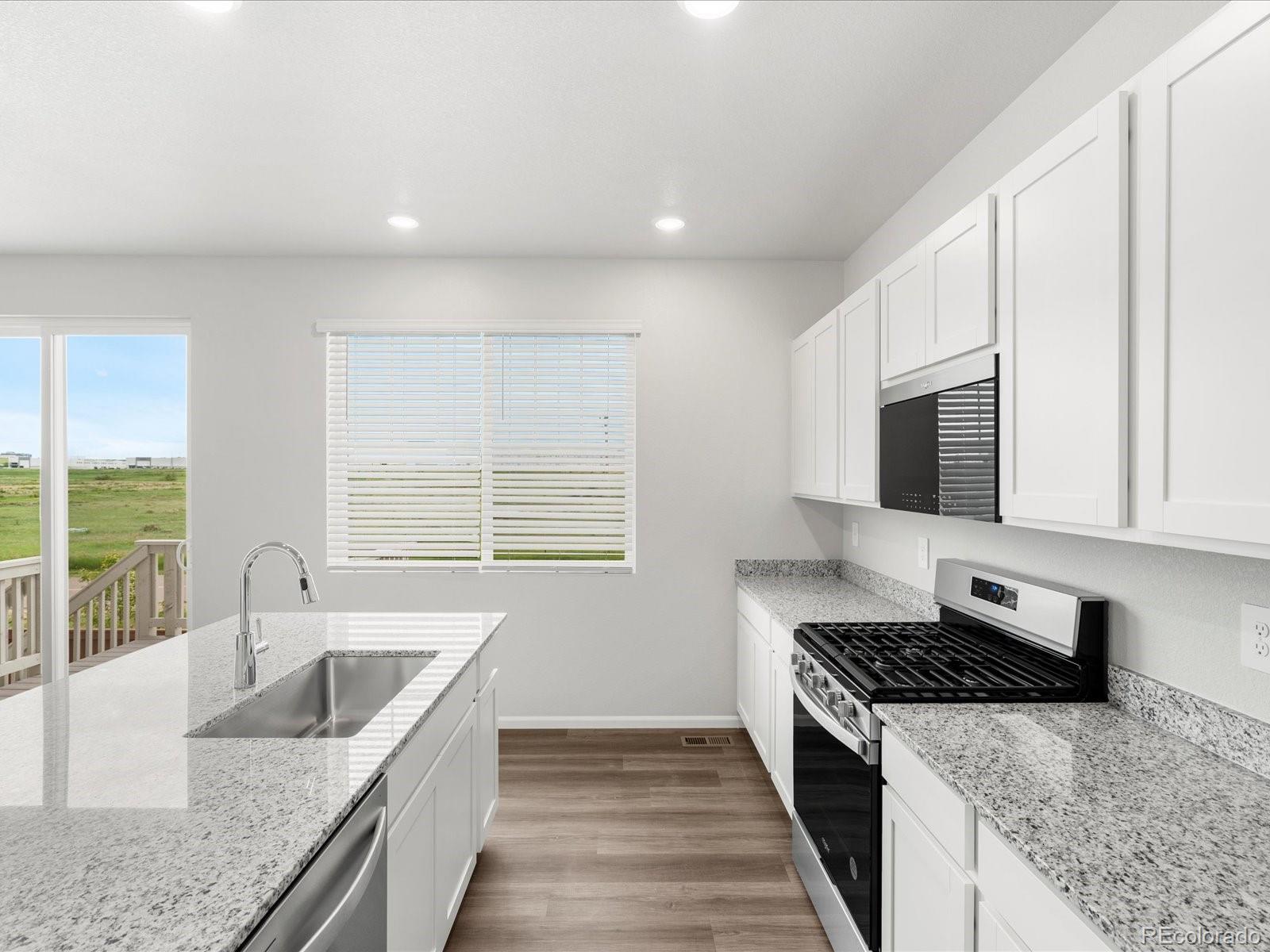 MLS Image #10 for 17426 e 89th avenue,commerce city, Colorado