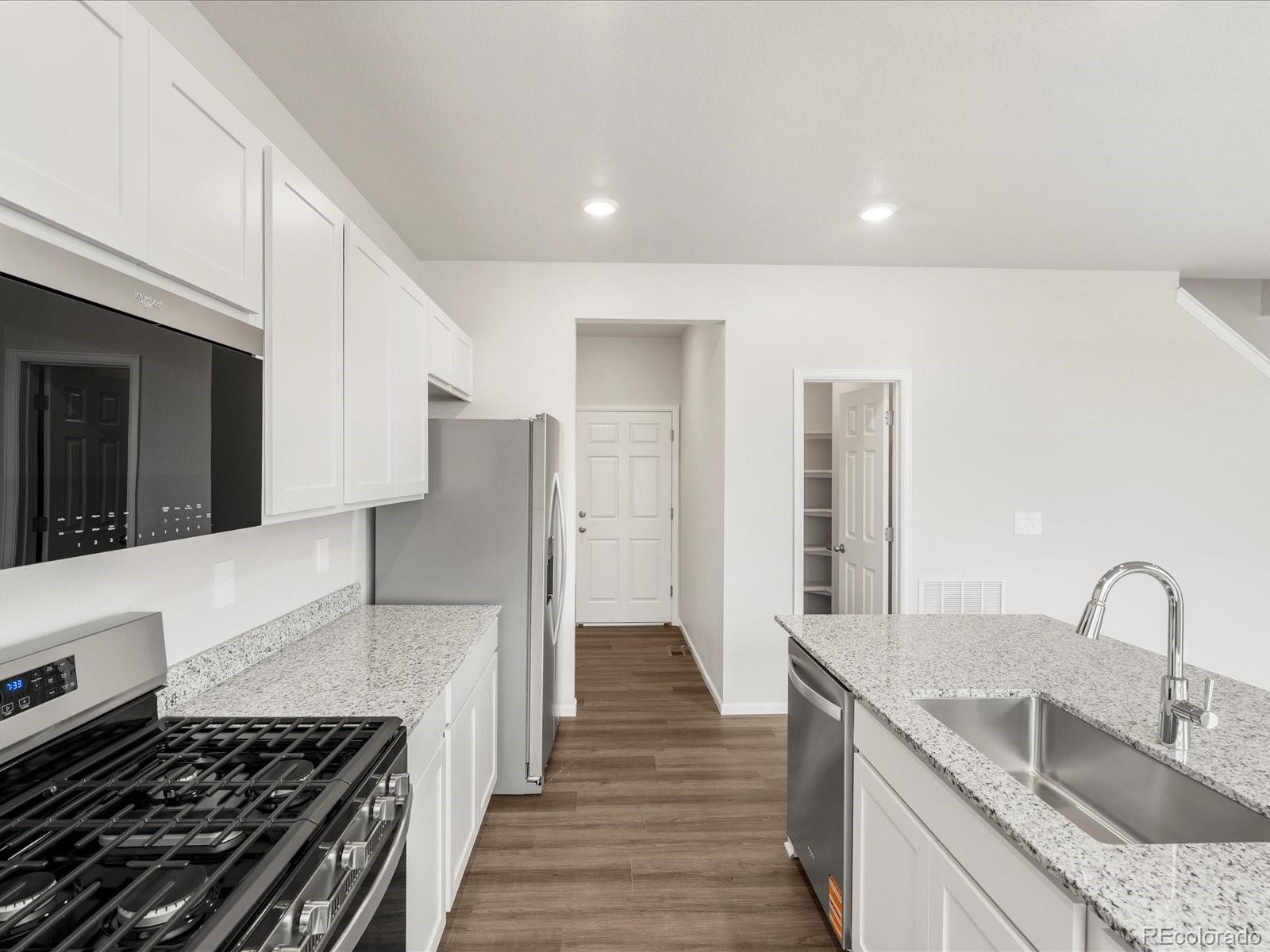 MLS Image #8 for 17426 e 89th avenue,commerce city, Colorado