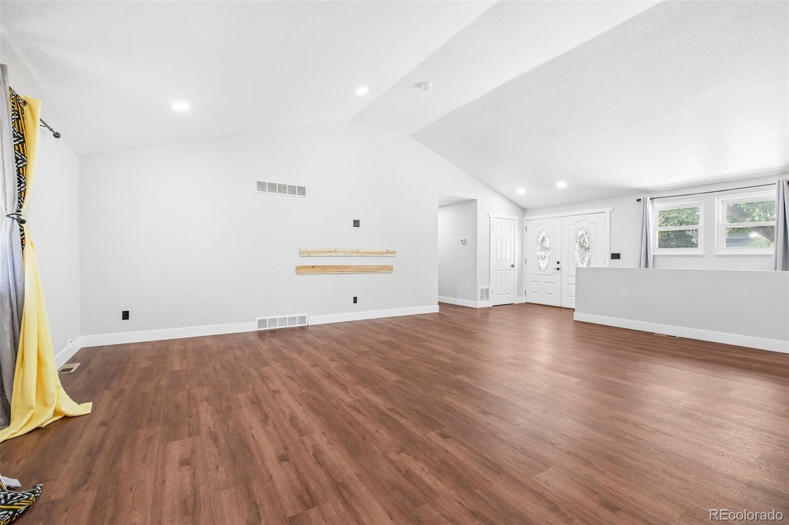 MLS Image #10 for 10051 e walsh place,denver, Colorado