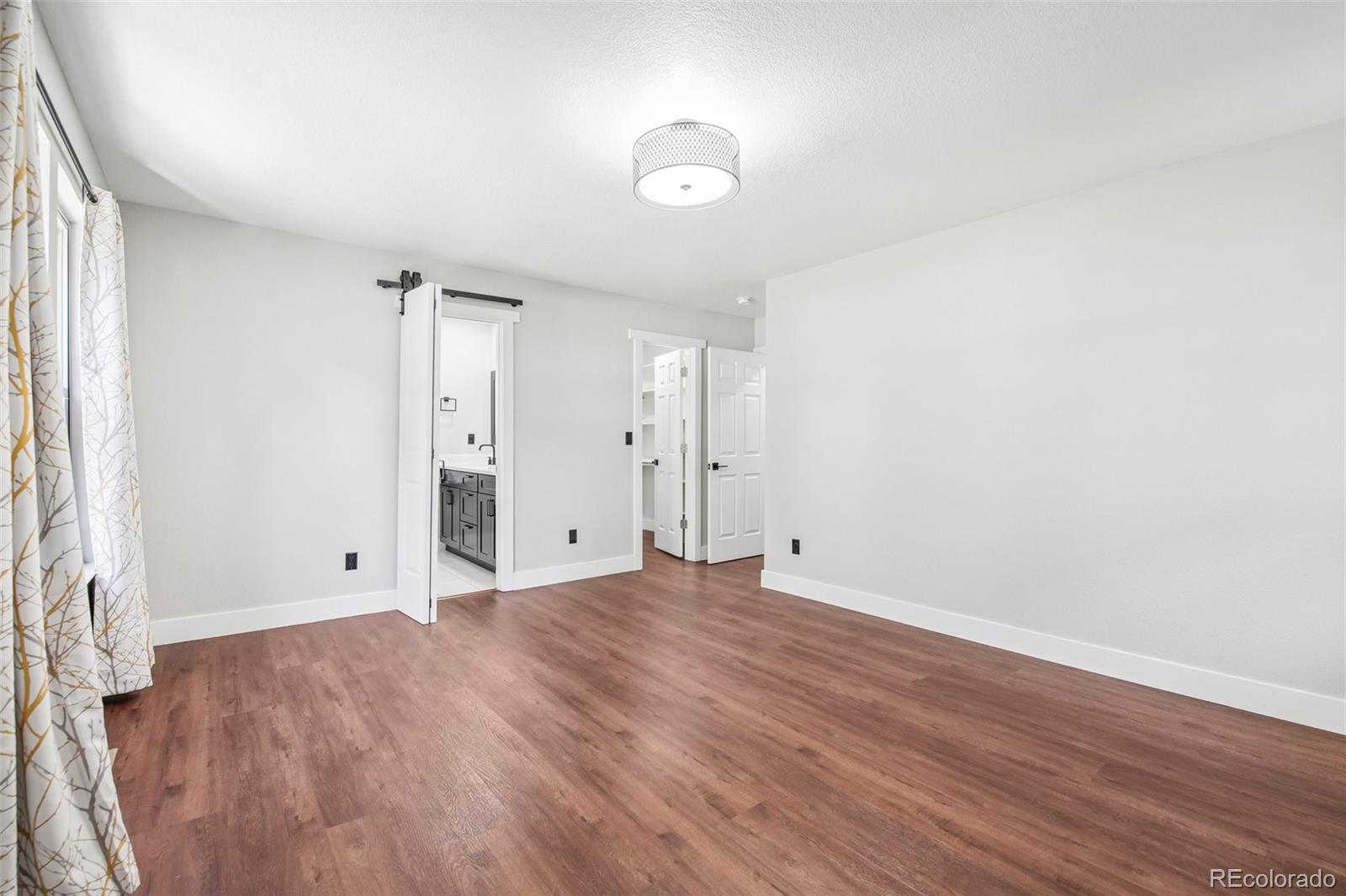 MLS Image #17 for 10051 e walsh place,denver, Colorado