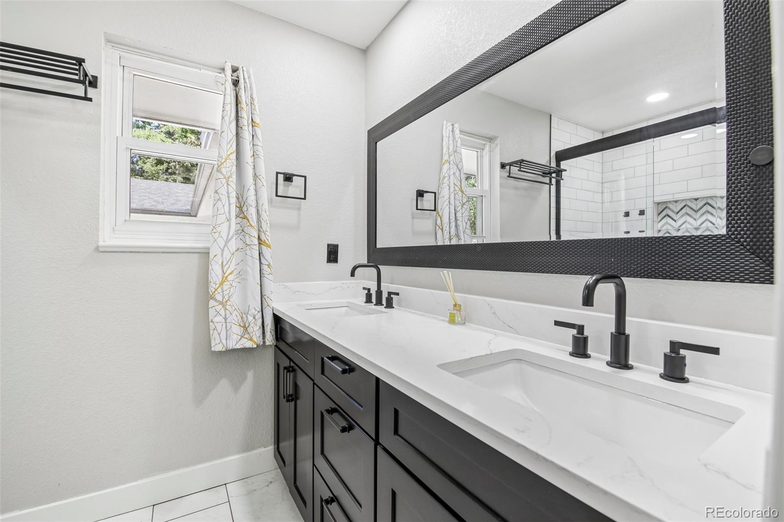 MLS Image #18 for 10051 e walsh place,denver, Colorado