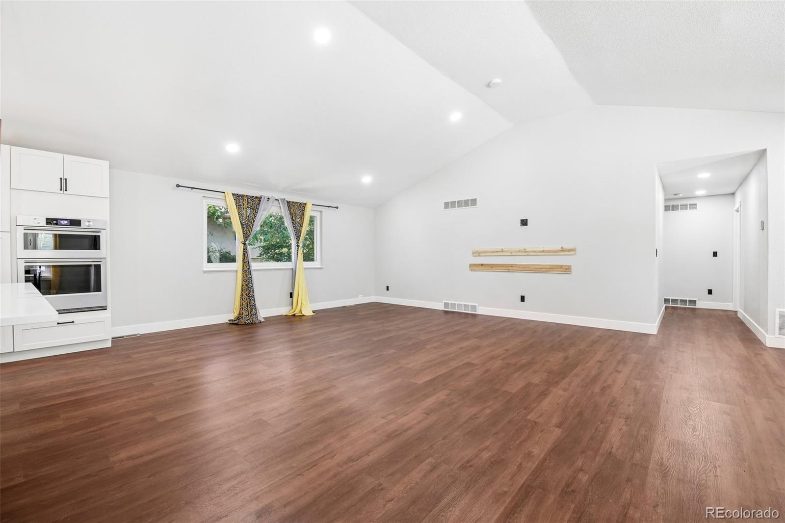 MLS Image #5 for 10051 e walsh place,denver, Colorado
