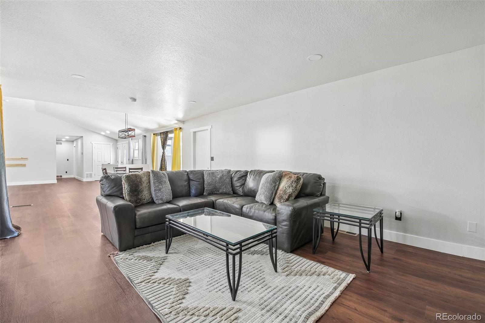 MLS Image #9 for 10051 e walsh place,denver, Colorado