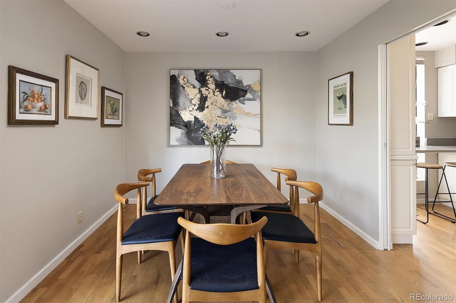 MLS Image #6 for 460 s marion parkway 653,denver, Colorado