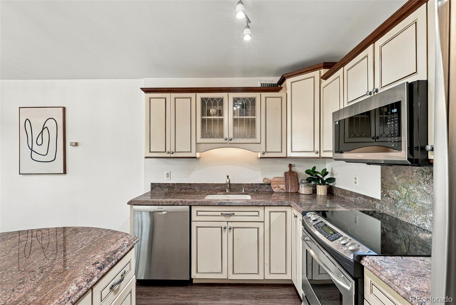 MLS Image #27 for 1223  race street,denver, Colorado