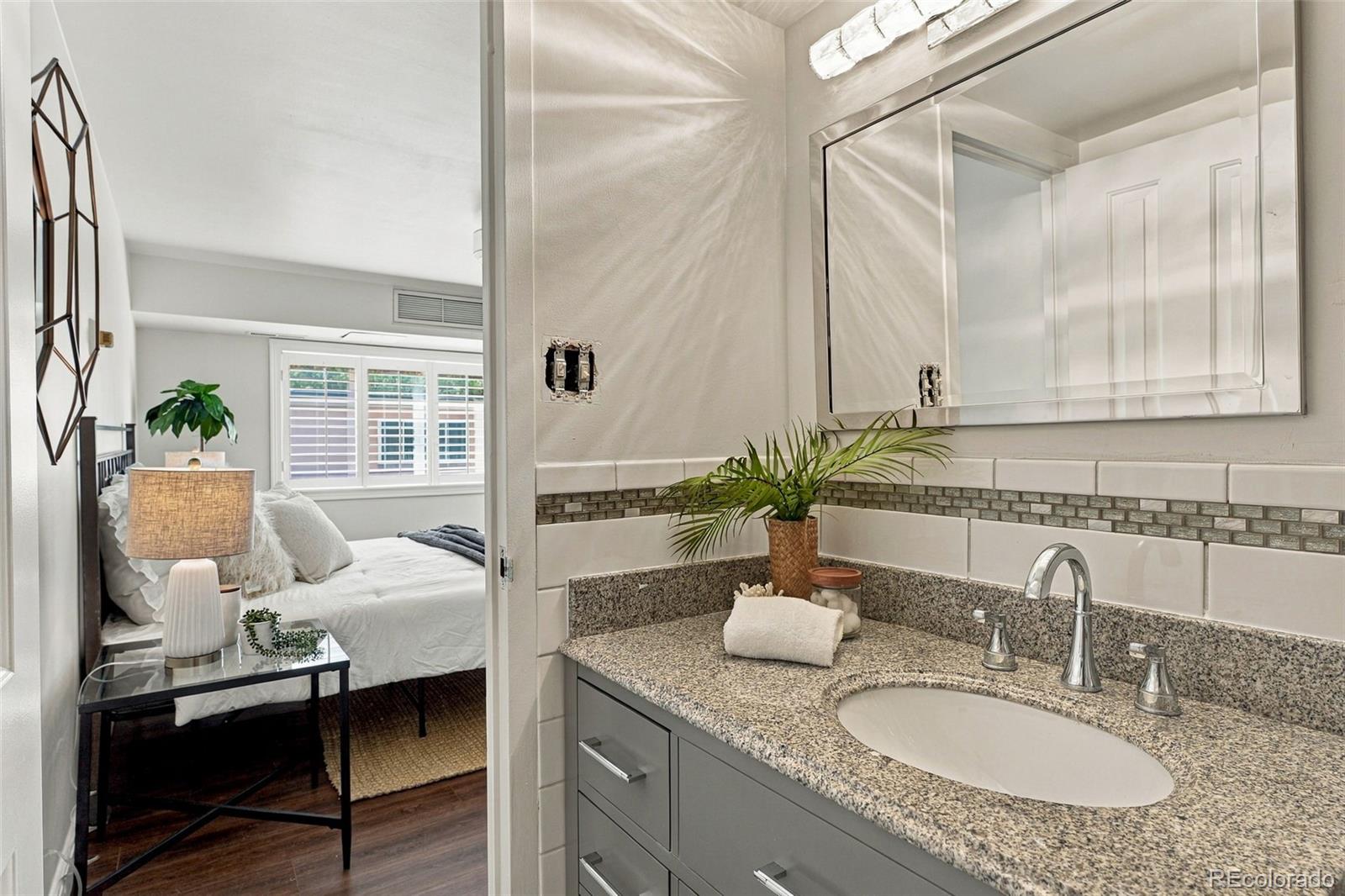 MLS Image #33 for 1223  race street,denver, Colorado