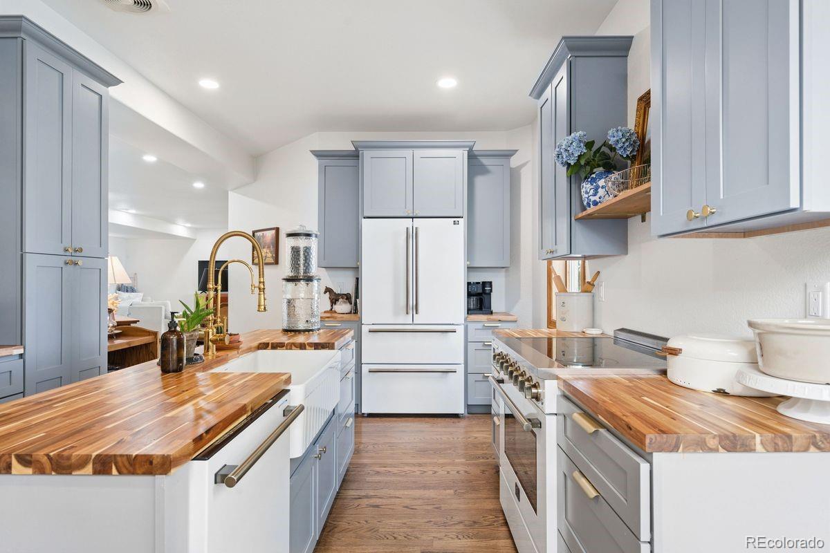 MLS Image #36 for 15533 s perry park road,larkspur, Colorado