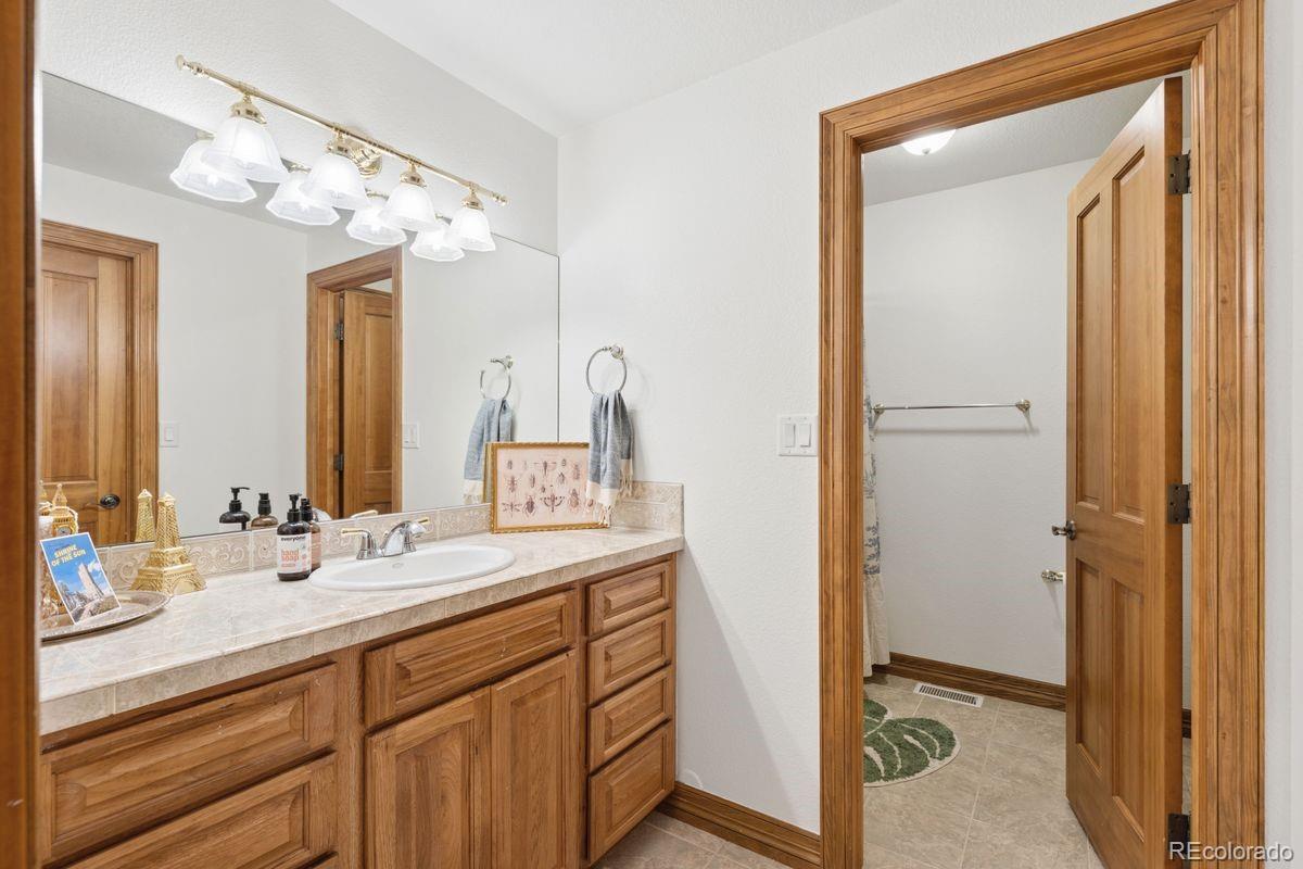 MLS Image #43 for 15533 s perry park road,larkspur, Colorado