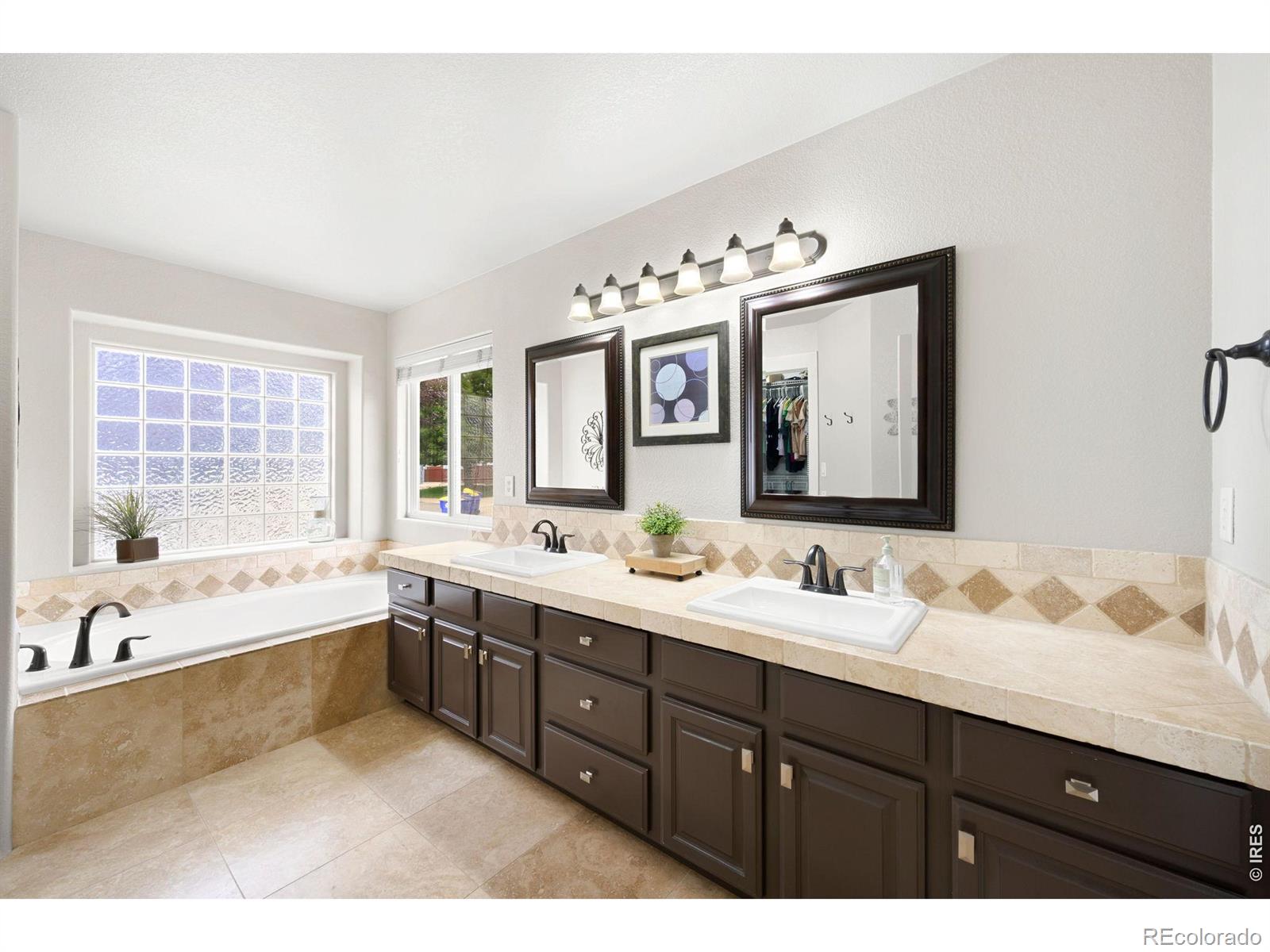 MLS Image #13 for 6306  oakwood court,loveland, Colorado