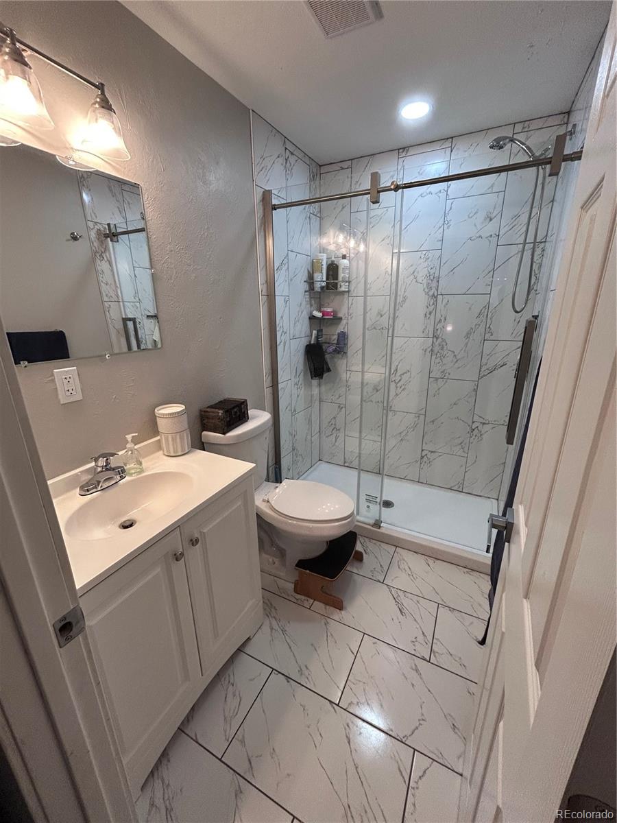 MLS Image #13 for 490  oak street,burlington, Colorado