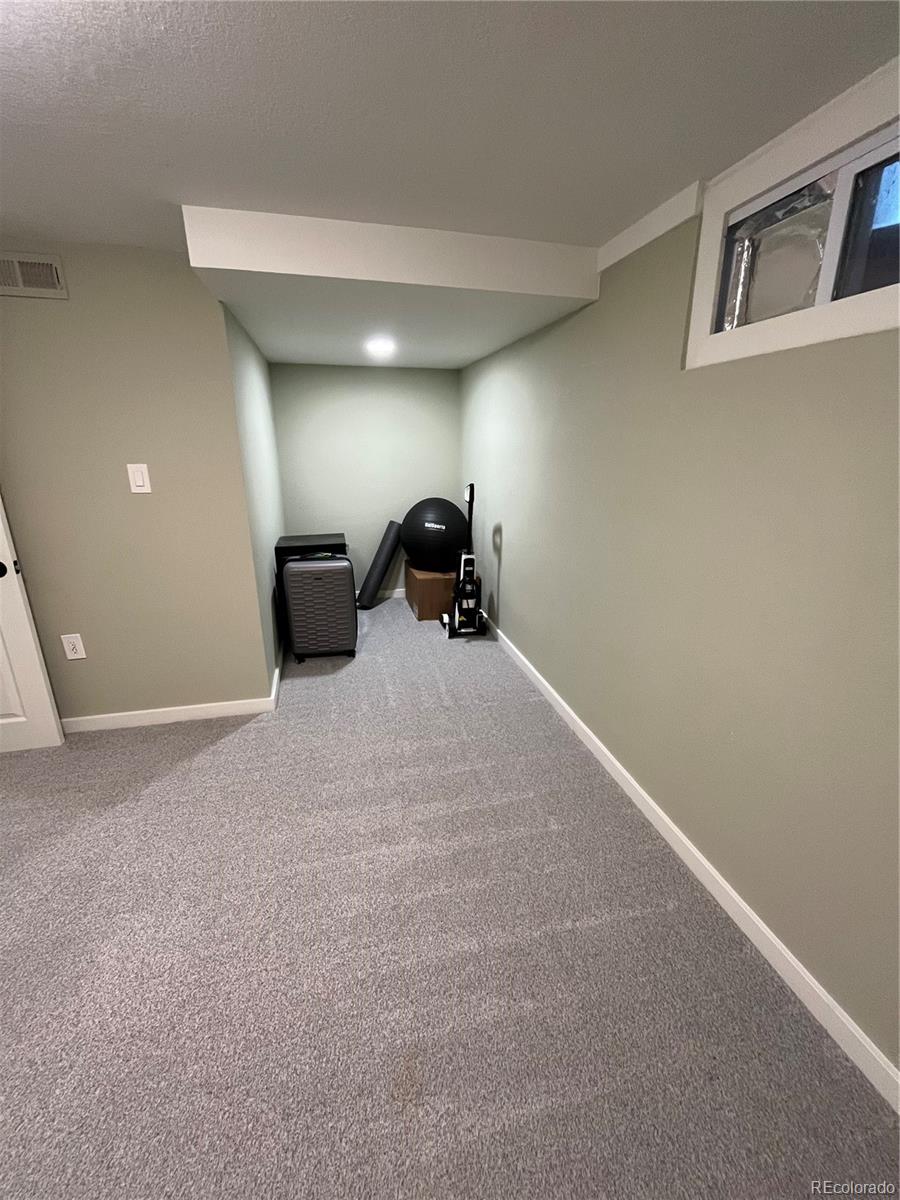 MLS Image #19 for 490  oak street,burlington, Colorado