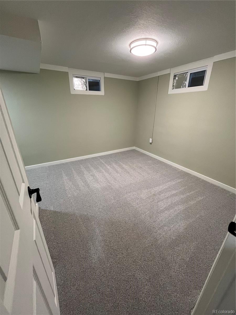 MLS Image #20 for 490  oak street,burlington, Colorado