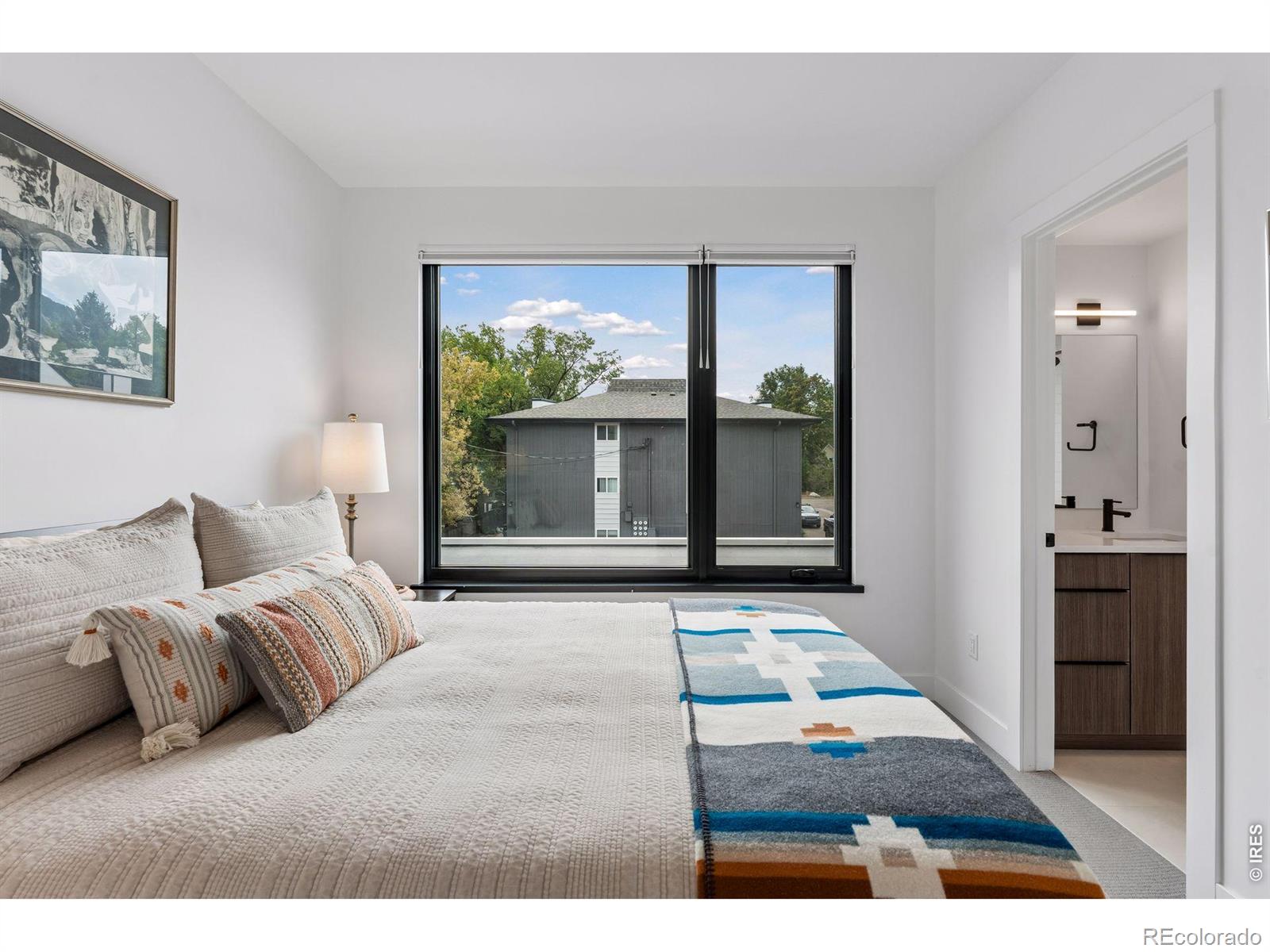 MLS Image #29 for 2128  pearl street,boulder, Colorado