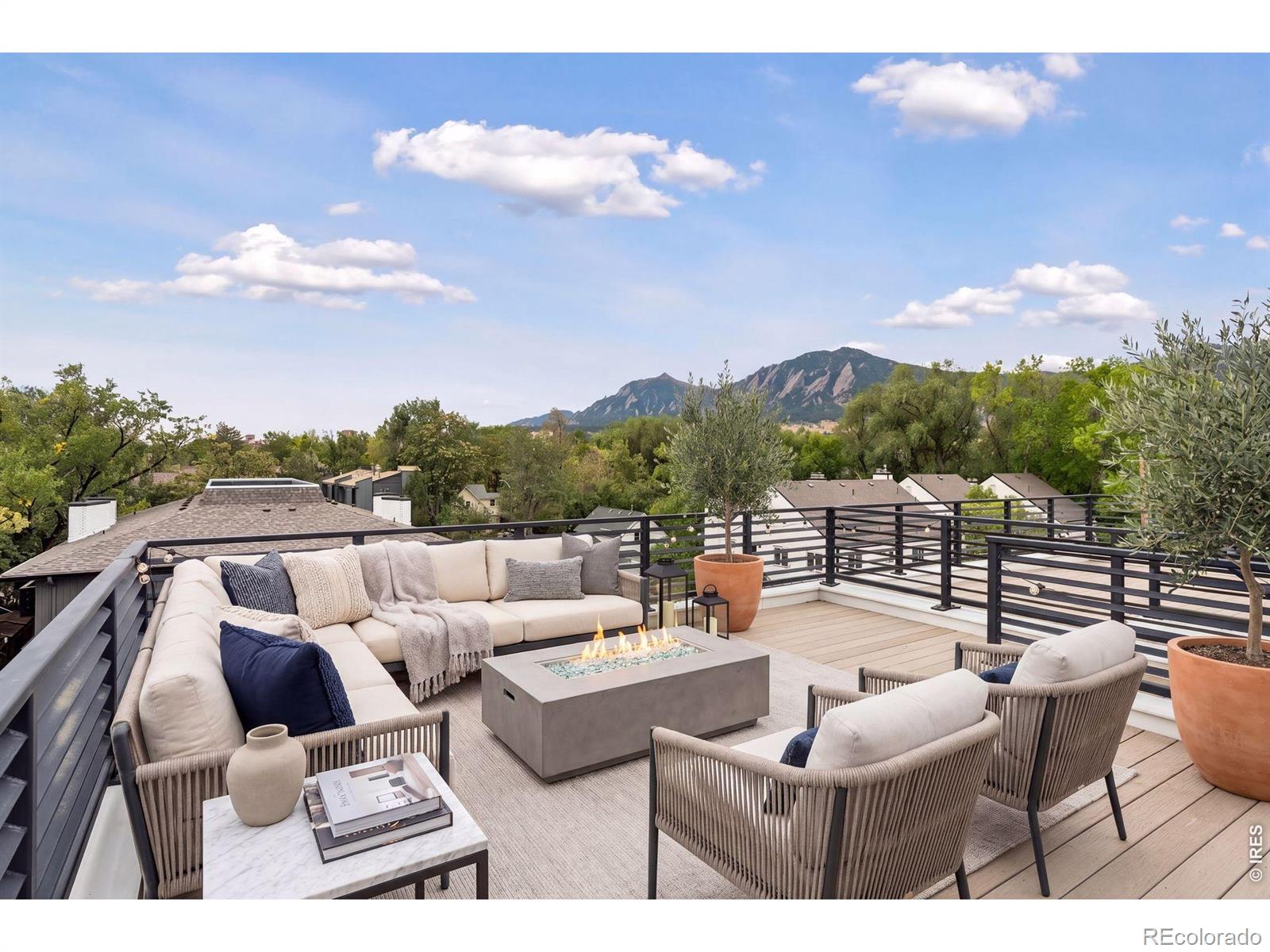 MLS Image #40 for 2128  pearl street,boulder, Colorado