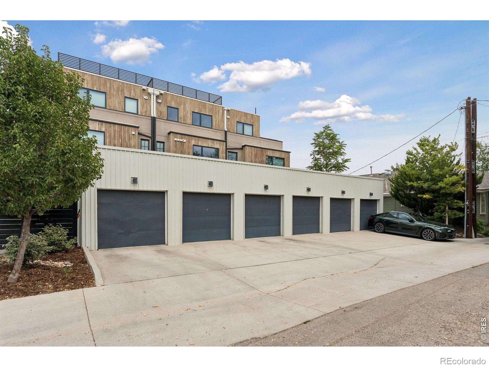 MLS Image #46 for 2128  pearl street,boulder, Colorado