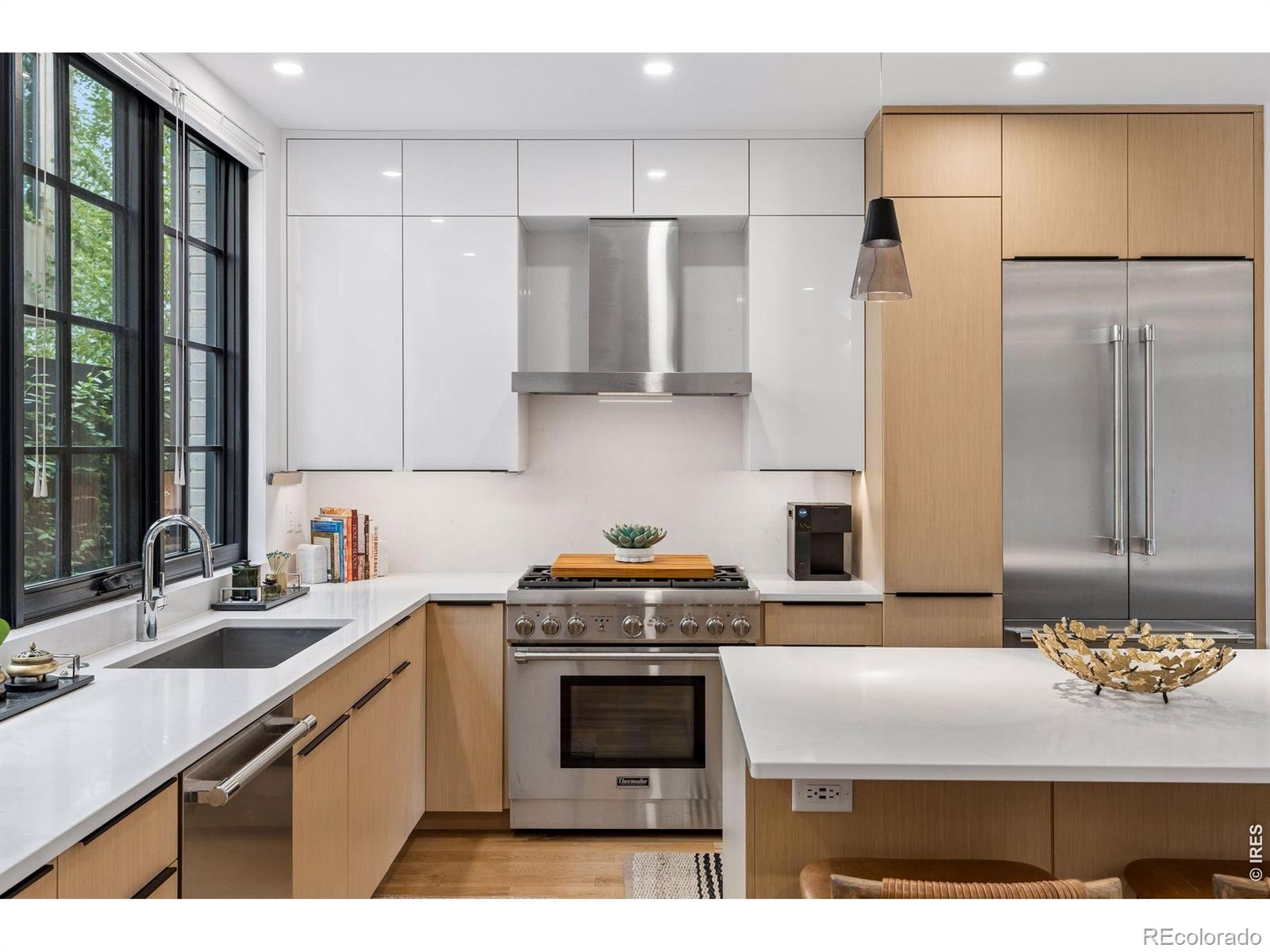 MLS Image #7 for 2128  pearl street,boulder, Colorado