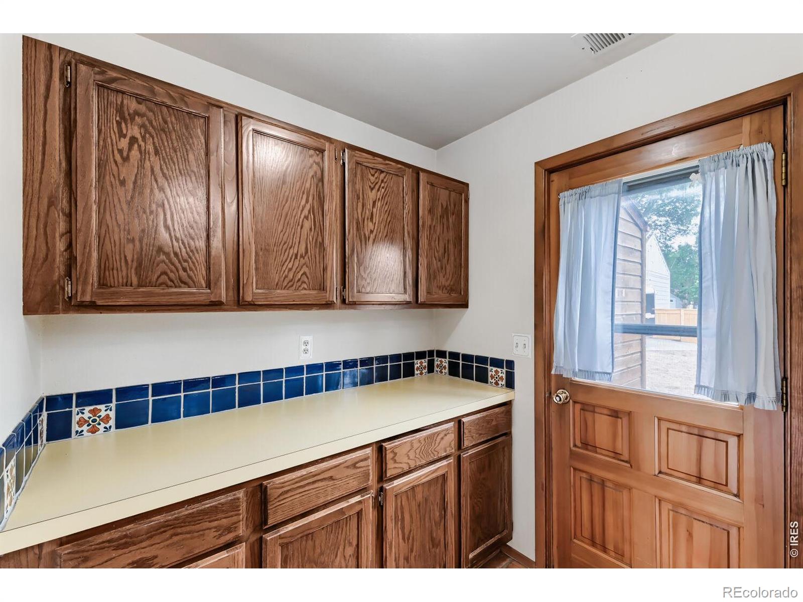 MLS Image #11 for 645  mead court,louisville, Colorado