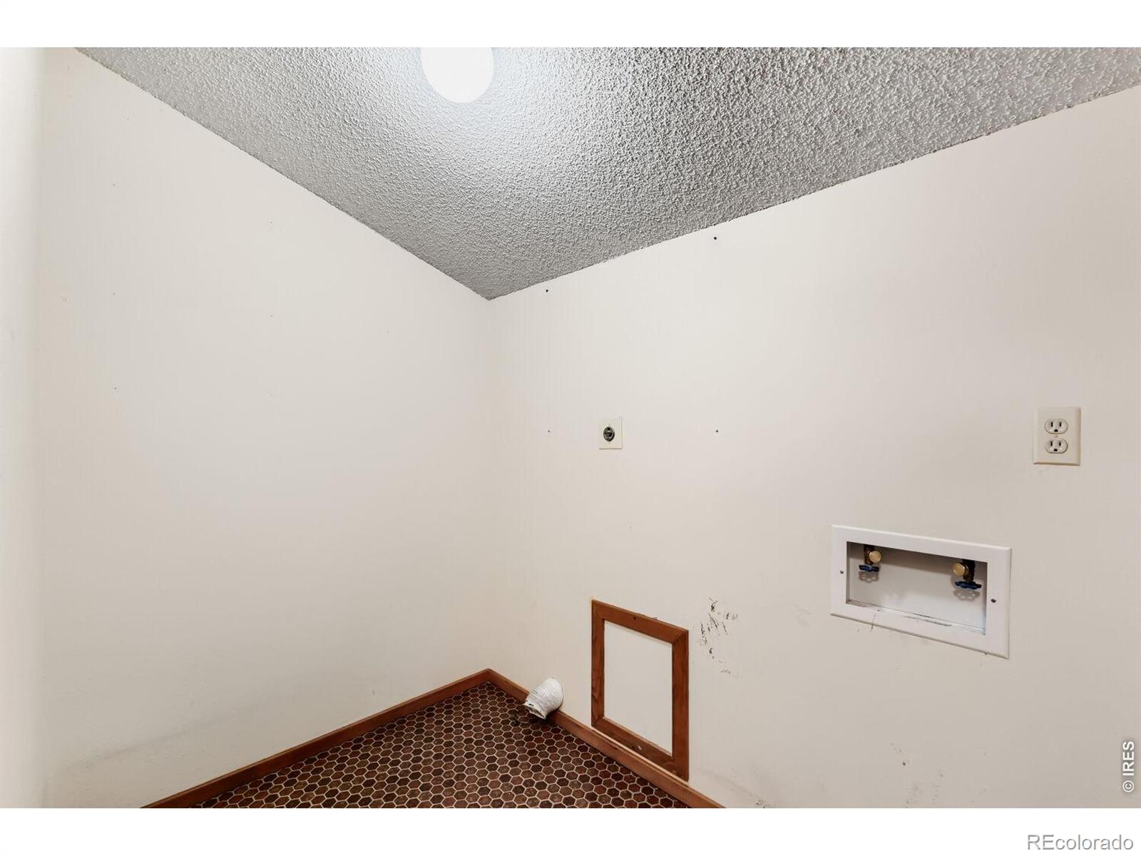 MLS Image #19 for 645  mead court,louisville, Colorado