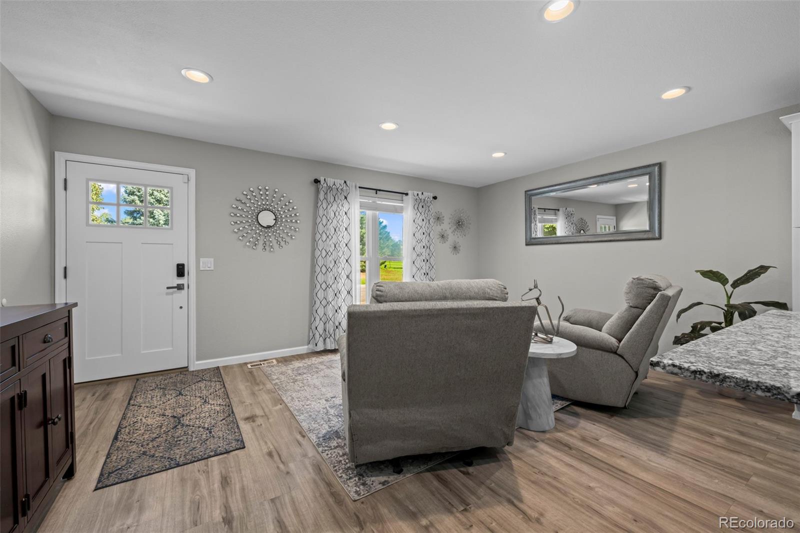 MLS Image #2 for 1131 s lewiston street,aurora, Colorado
