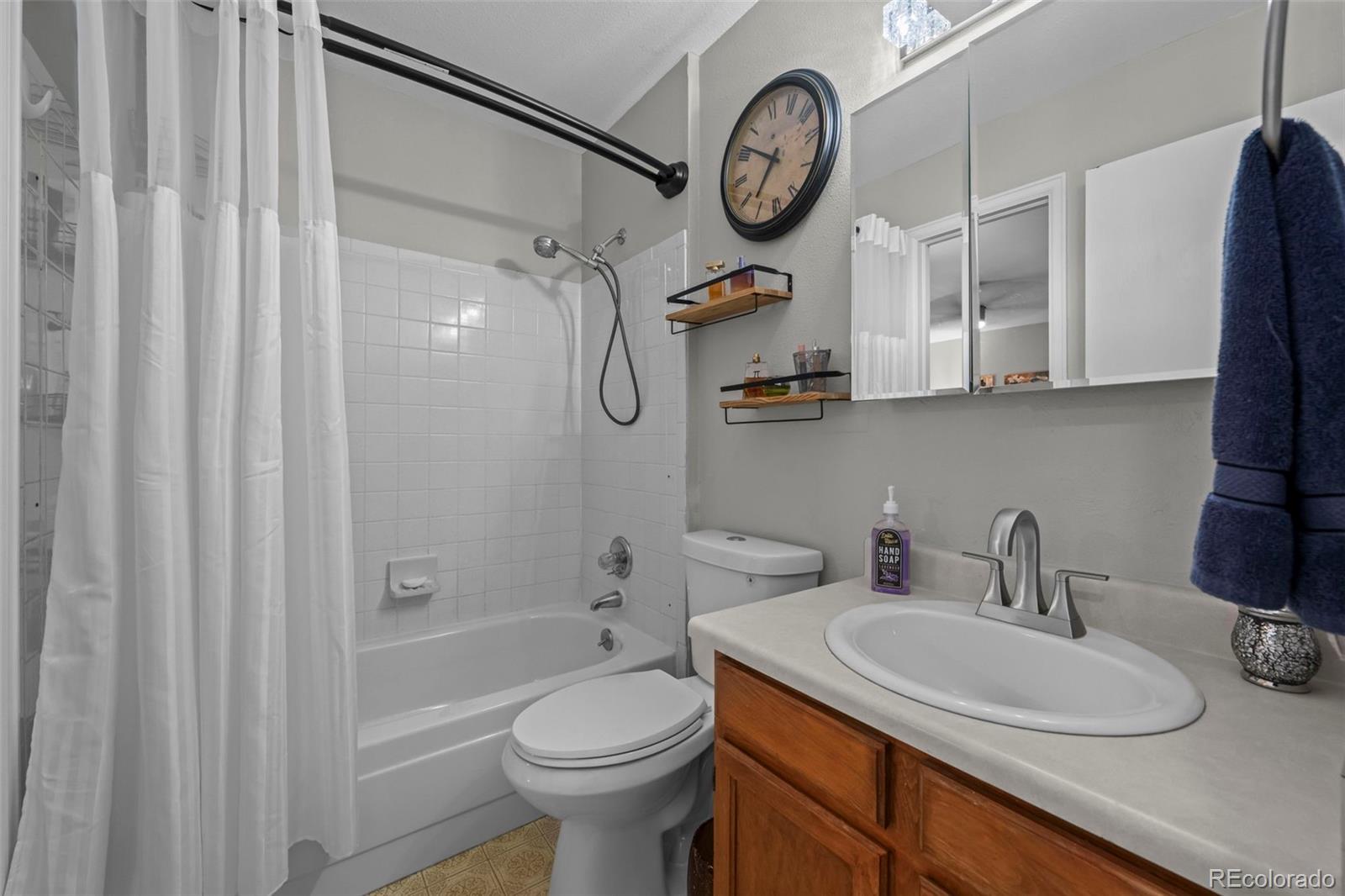 MLS Image #22 for 1131 s lewiston street,aurora, Colorado