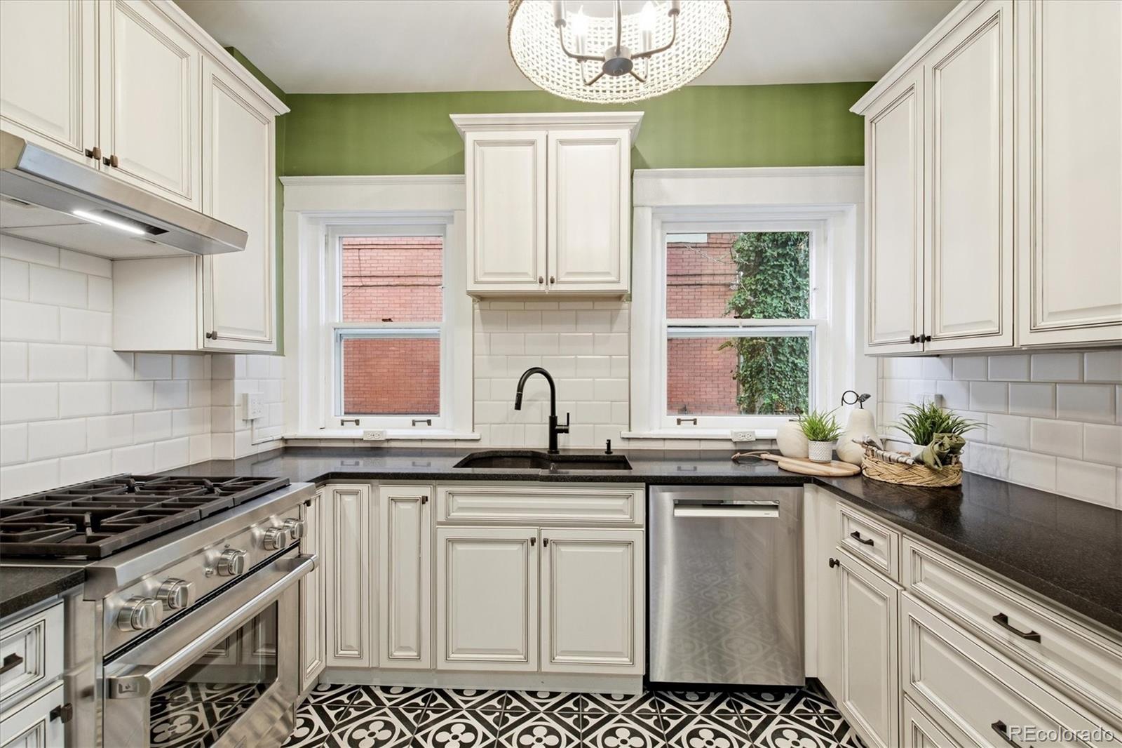 MLS Image #13 for 1660  race street,denver, Colorado