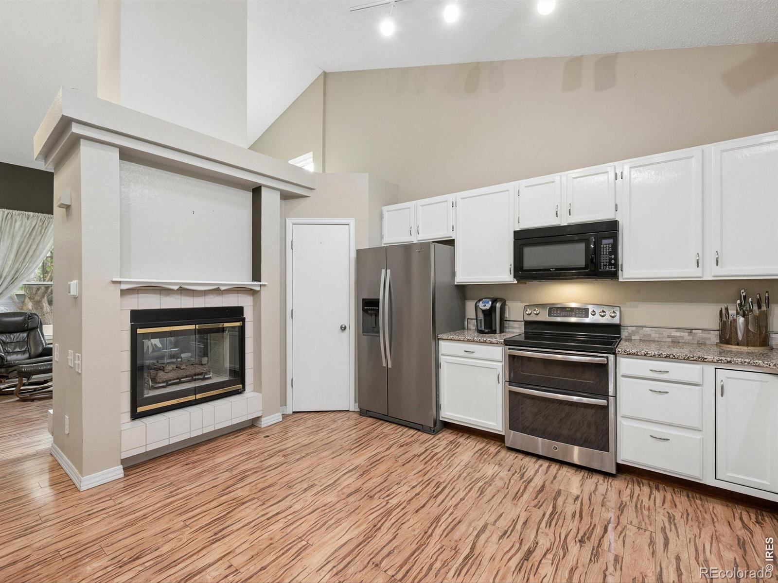 MLS Image #2 for 9857  grove circle,westminster, Colorado
