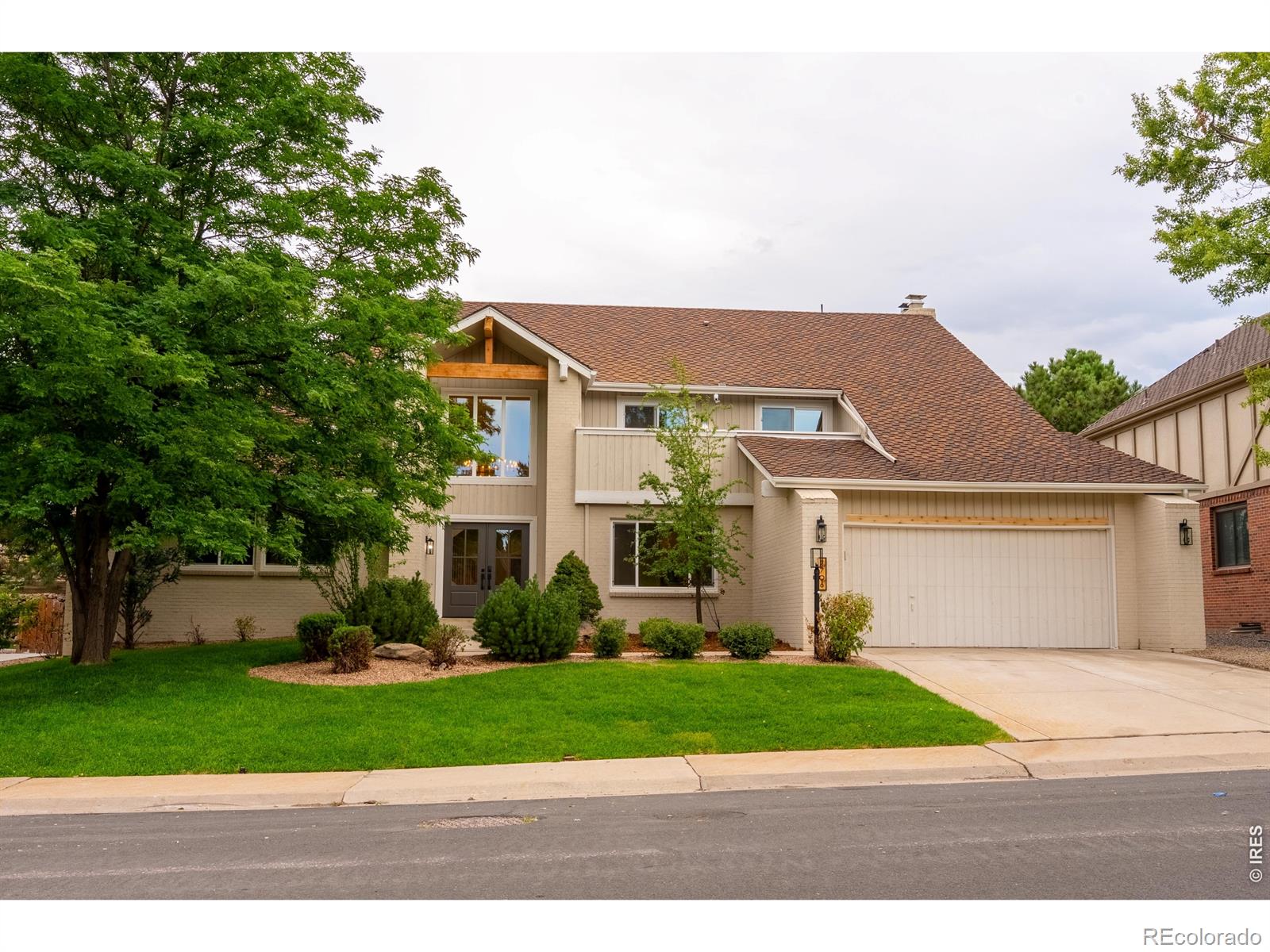 MLS Image #2 for 7706 s madison circle,centennial, Colorado
