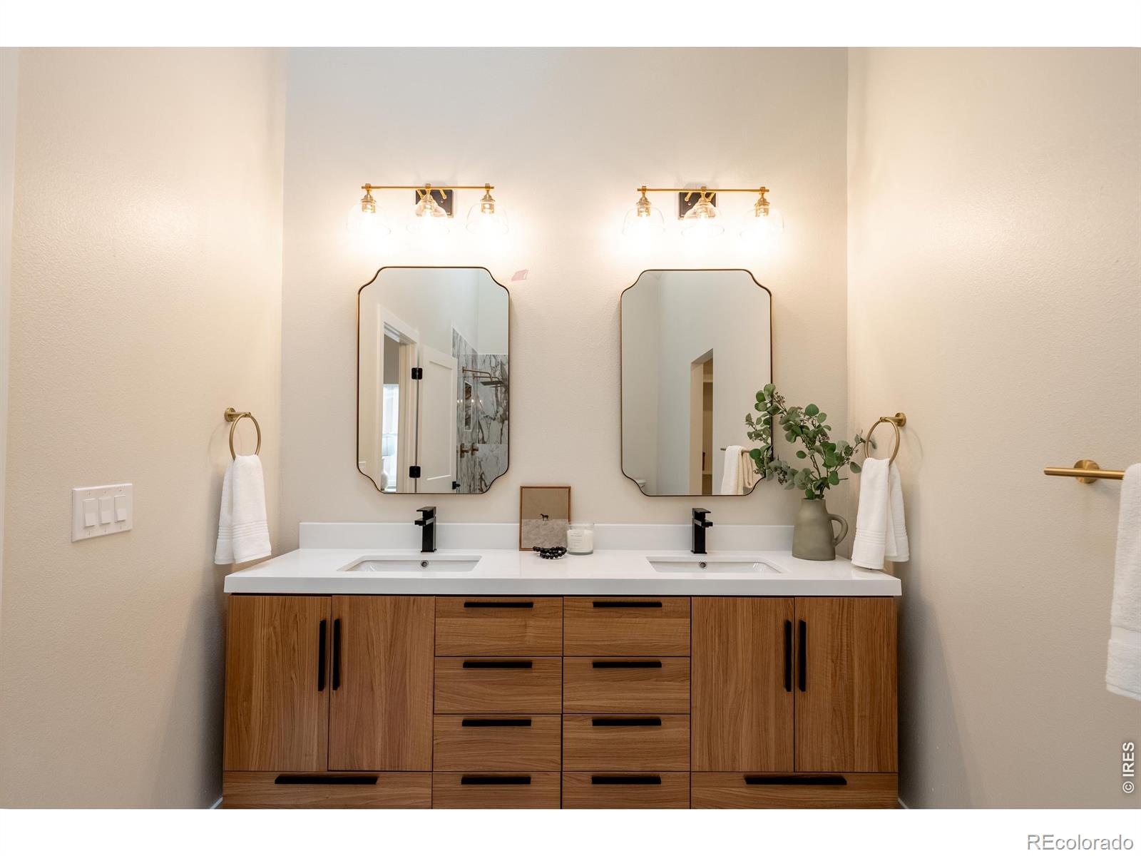 MLS Image #30 for 7706 s madison circle,centennial, Colorado