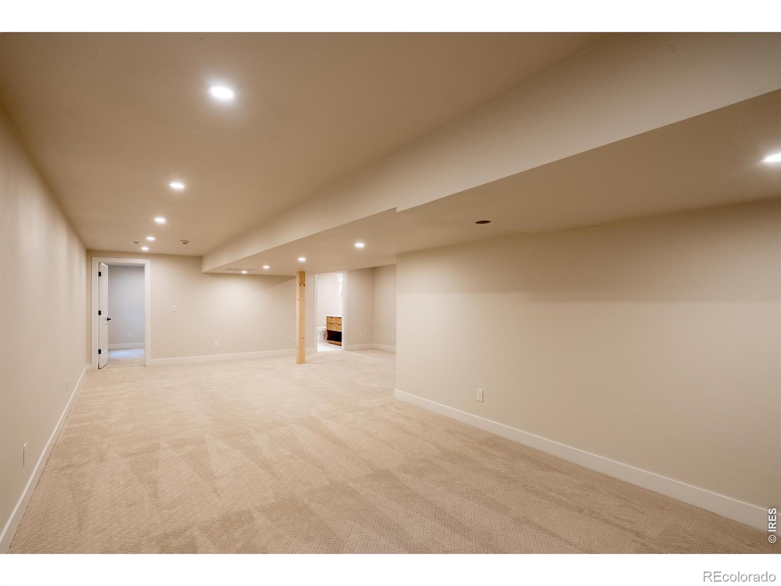 MLS Image #39 for 7706 s madison circle,centennial, Colorado