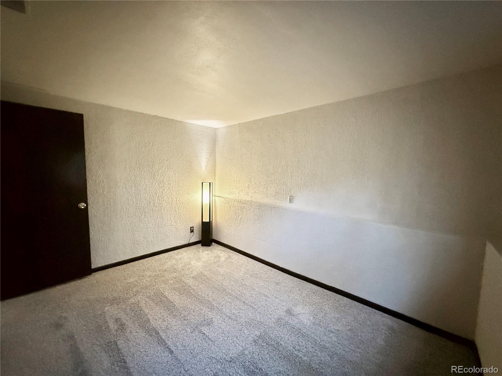 MLS Image #23 for 1951 e 81st place,denver, Colorado