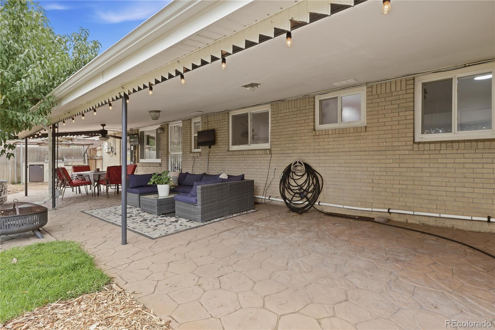 MLS Image #40 for 1990 s stuart street,denver, Colorado