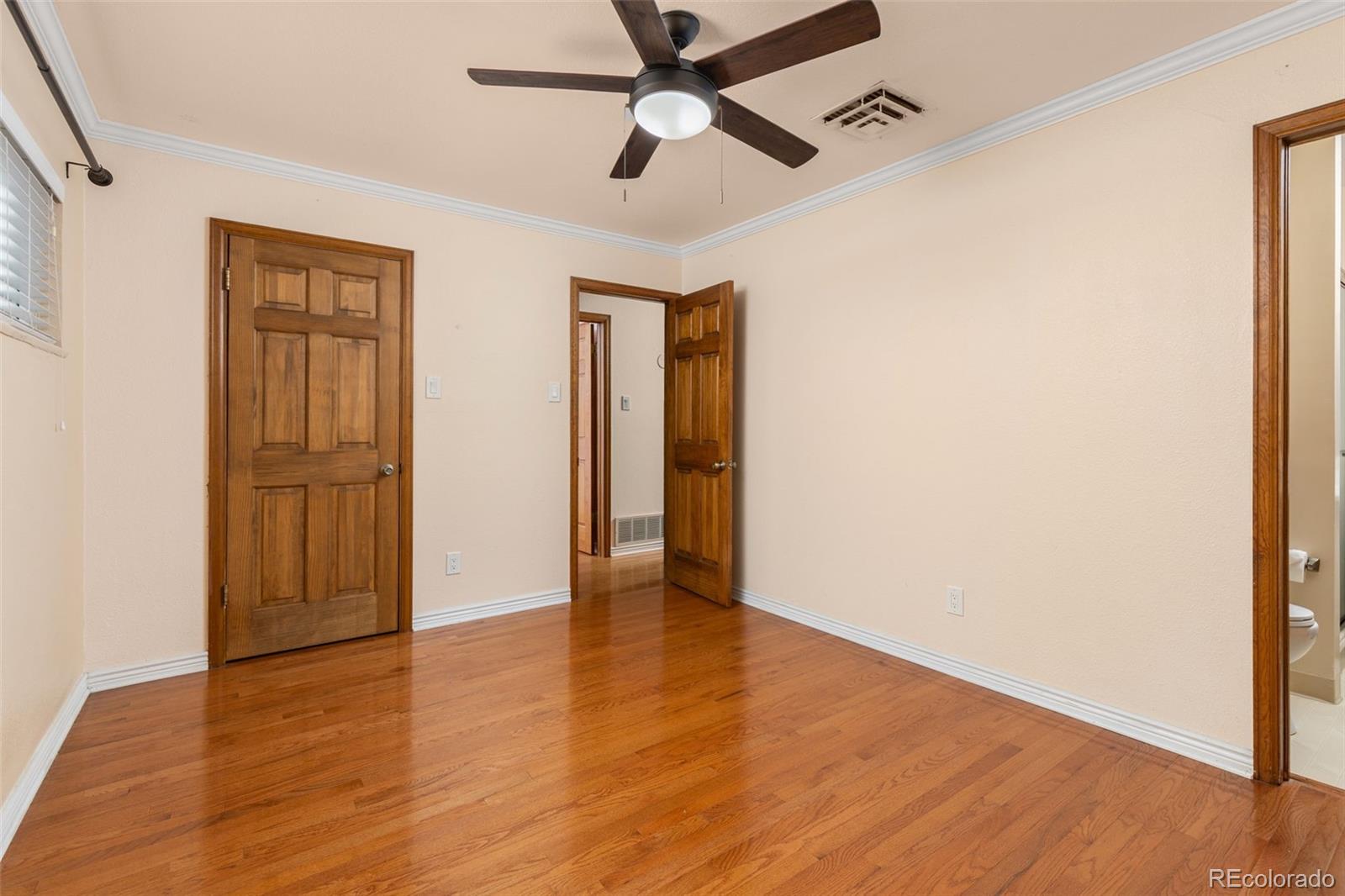 MLS Image #15 for 3064 s zurich court,denver, Colorado