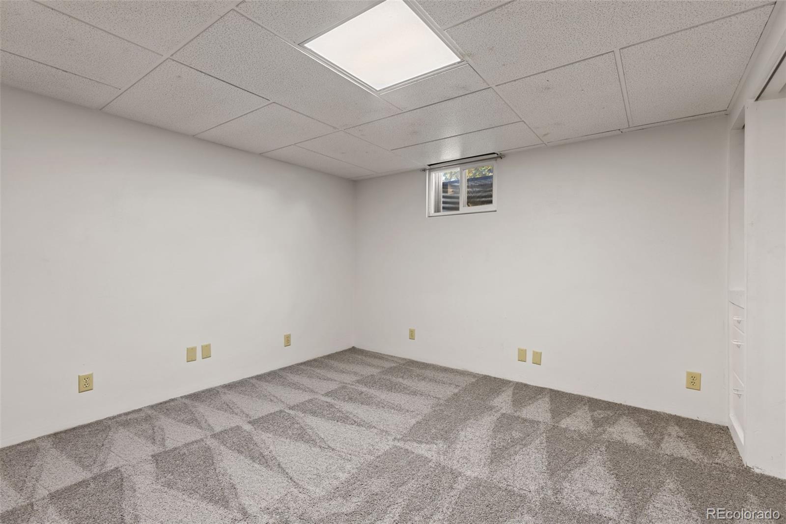 MLS Image #23 for 3064 s zurich court,denver, Colorado