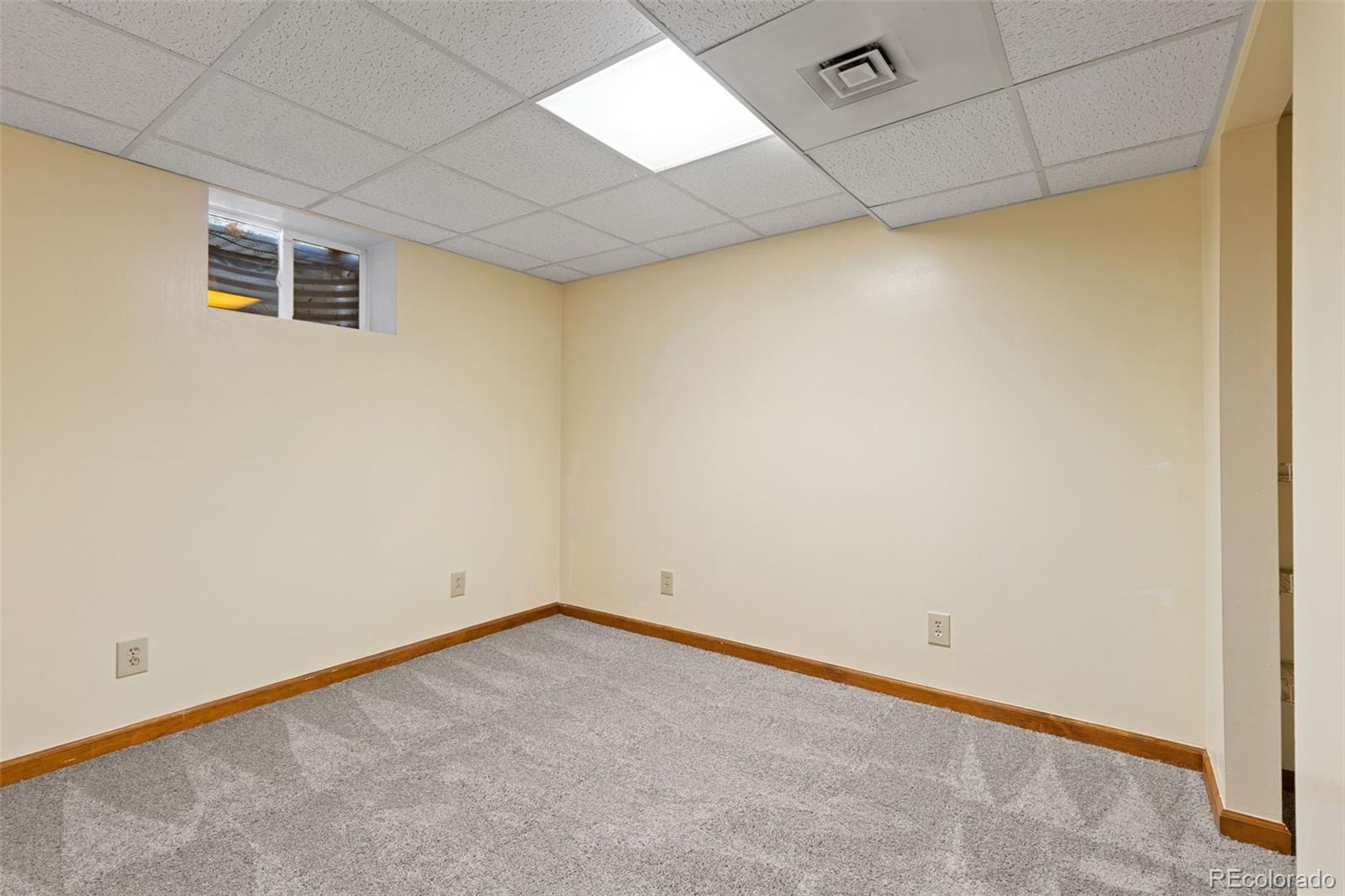 MLS Image #24 for 3064 s zurich court,denver, Colorado