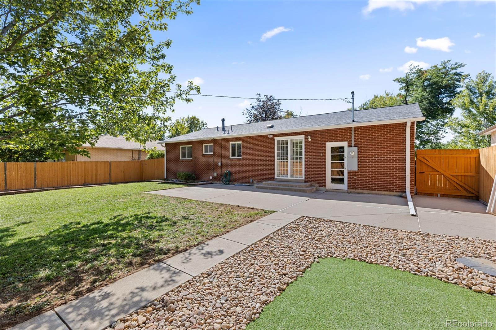 MLS Image #29 for 3064 s zurich court,denver, Colorado