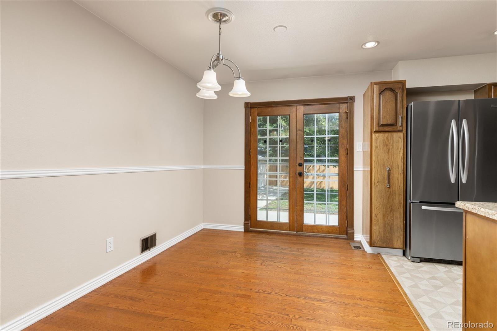 MLS Image #8 for 3064 s zurich court,denver, Colorado