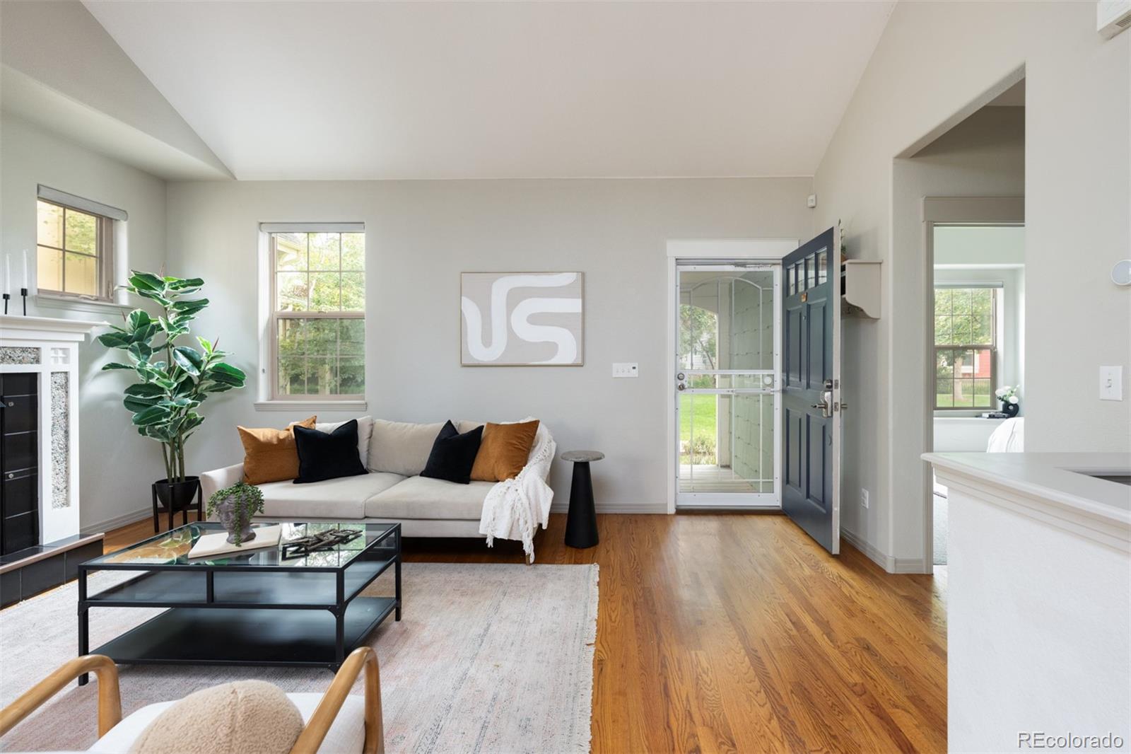 MLS Image #12 for 2666  emporia street,denver, Colorado
