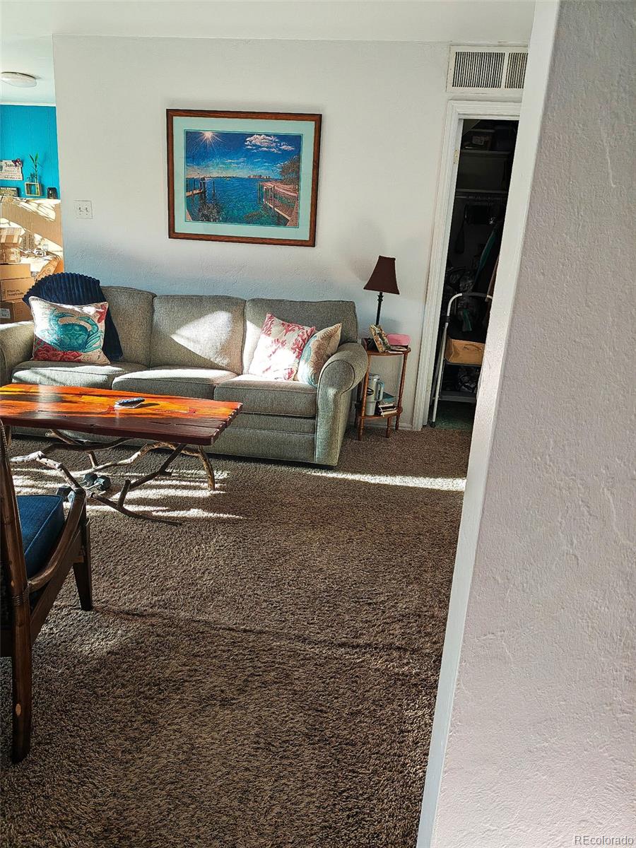 MLS Image #2 for 525  jackson street,denver, Colorado